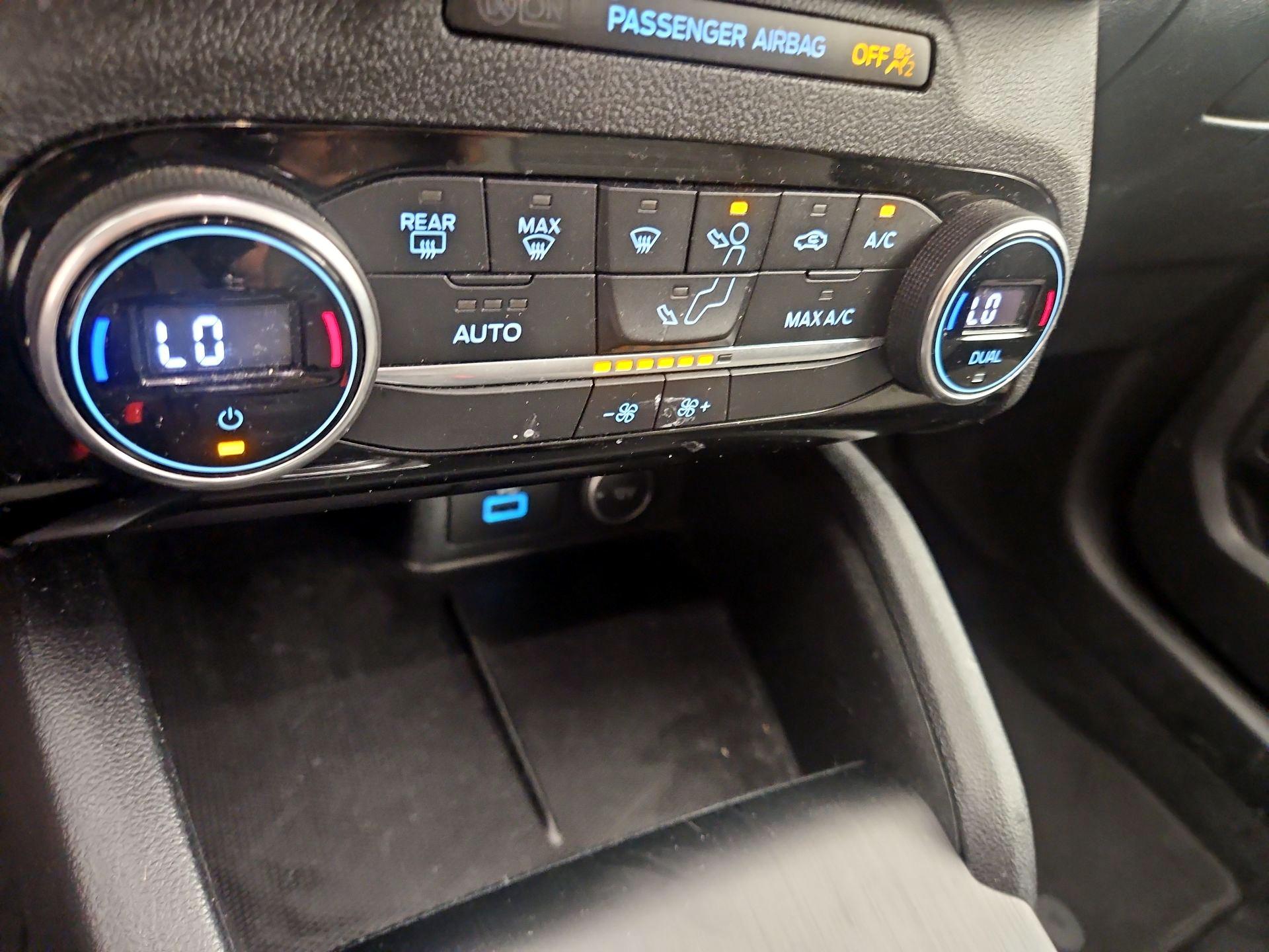 Thumbnail: 2021 Ford Escape - 16