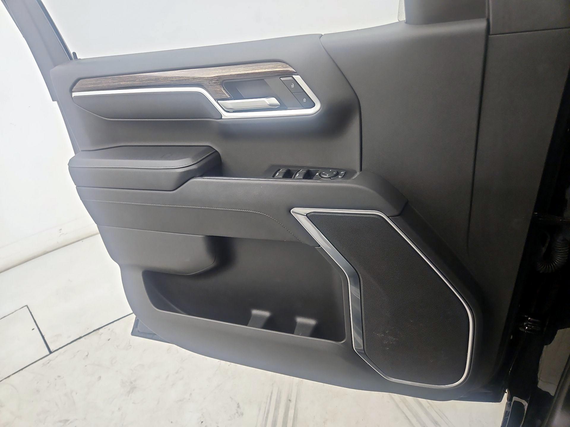 Thumbnail: 2023 GMC Sierra 1500 - 12