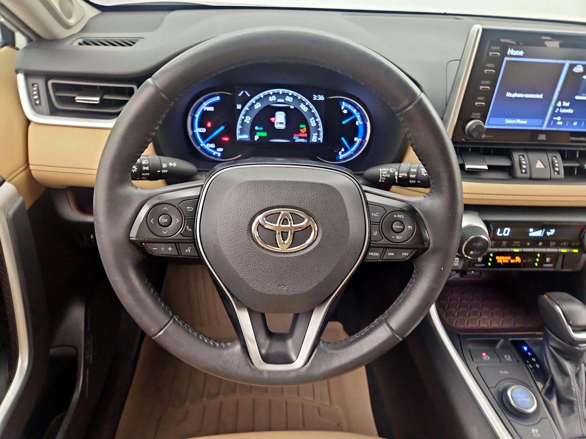 Thumbnail: 2021 Toyota RAV4 - 10