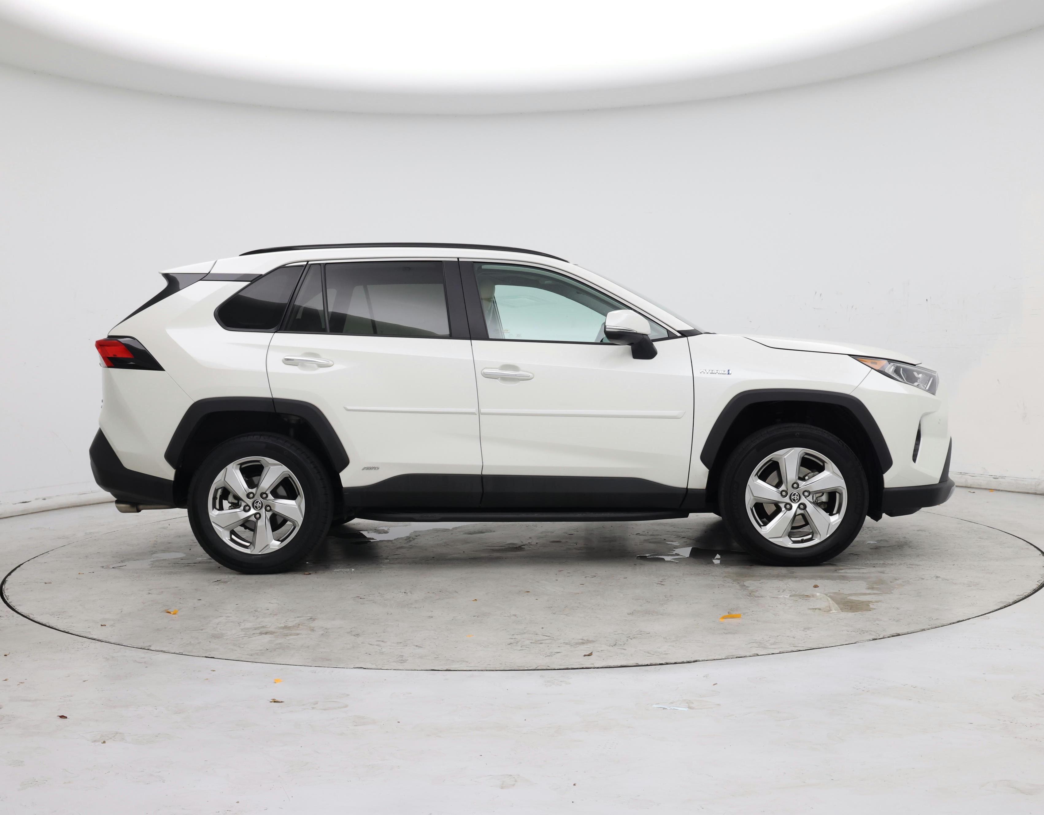 Thumbnail: 2021 Toyota RAV4 - 7