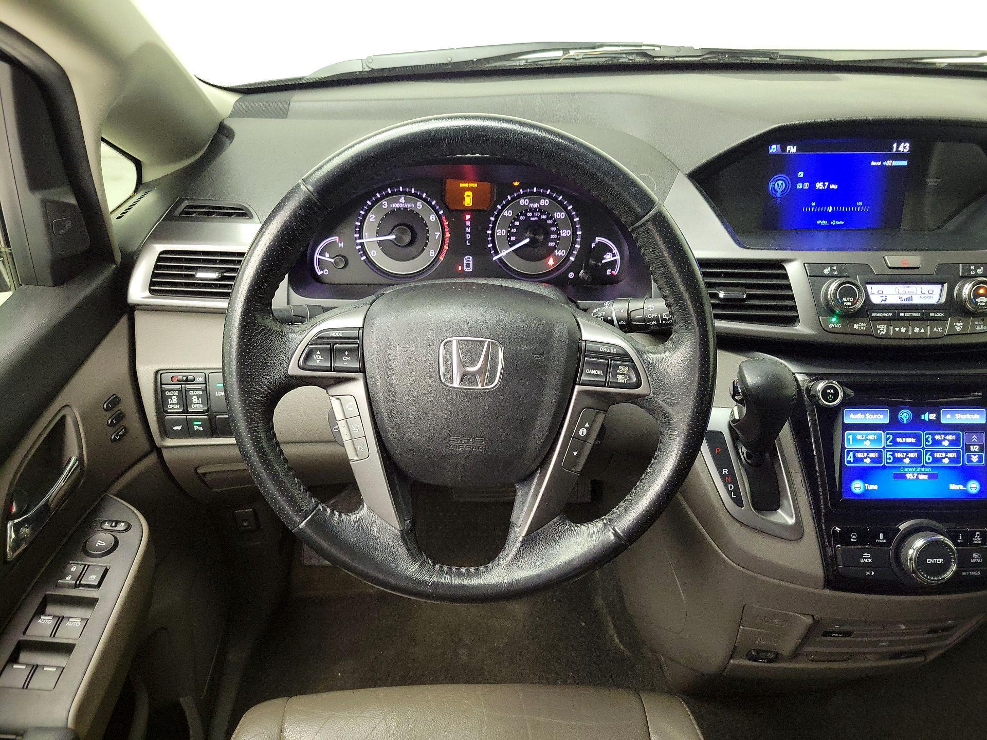 Thumbnail: 2014 Honda Odyssey - 10
