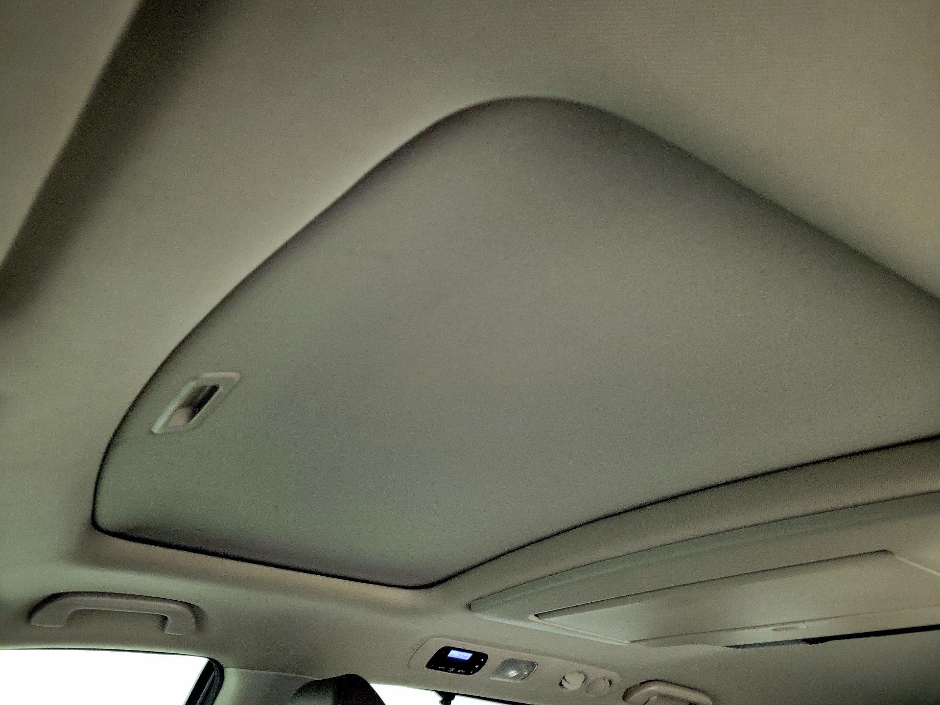 Thumbnail: 2014 Honda Odyssey - 19