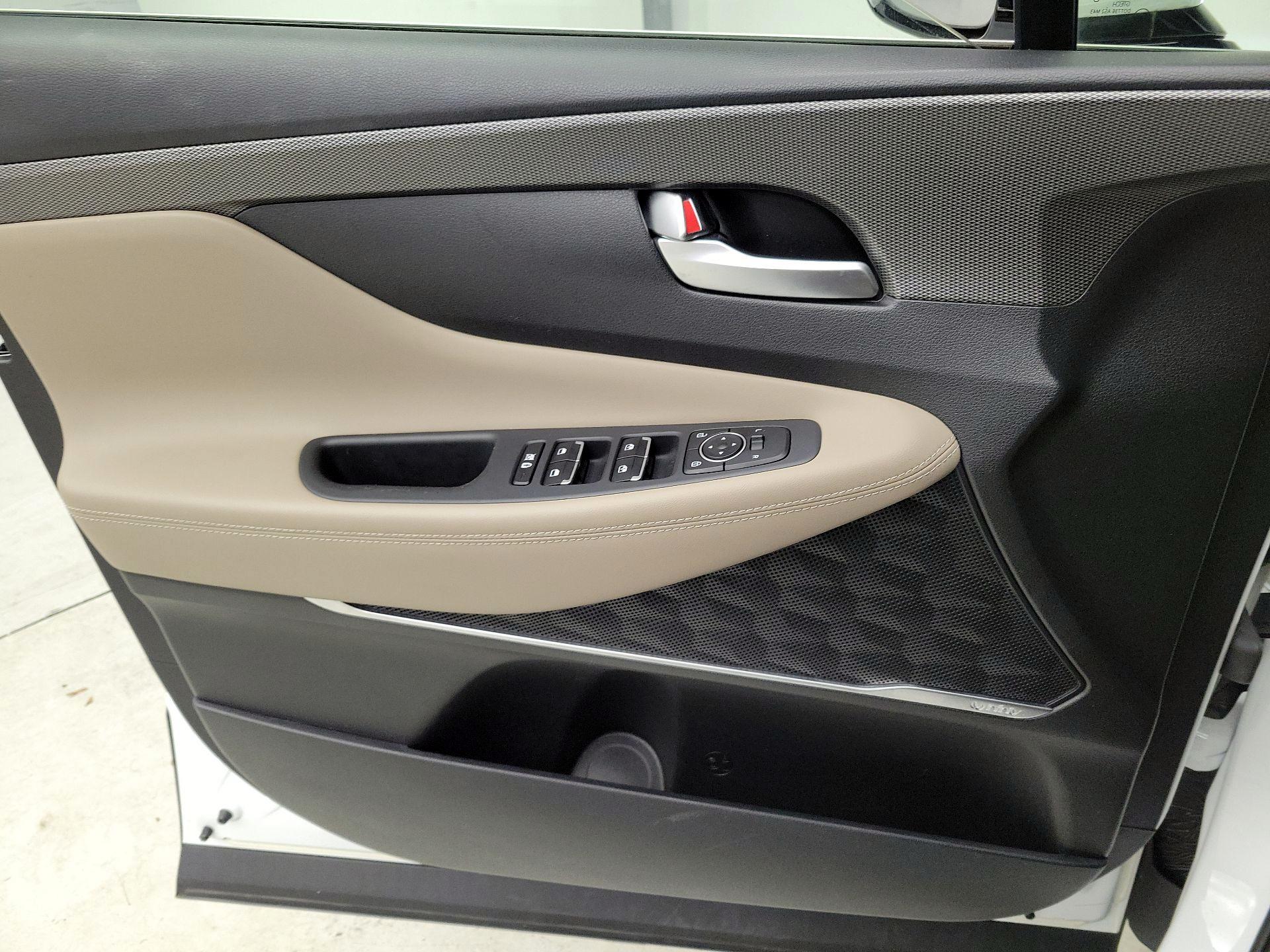Thumbnail: 2019 Hyundai Santa Fe - 12
