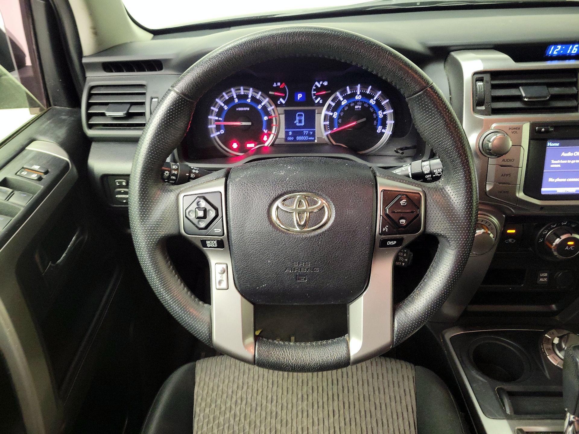 Thumbnail: 2019 Toyota 4Runner - 10