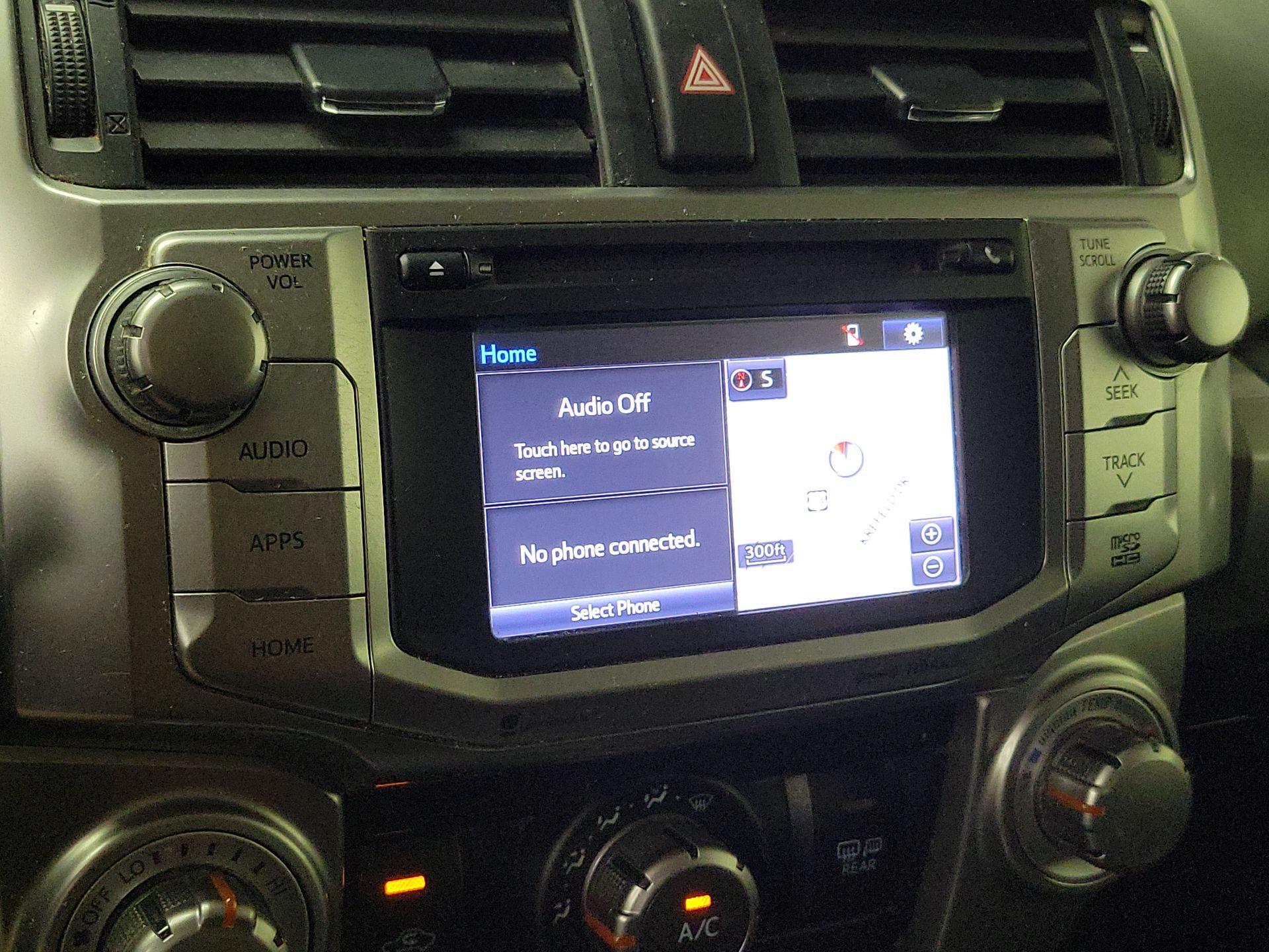 Thumbnail: 2019 Toyota 4Runner - 15