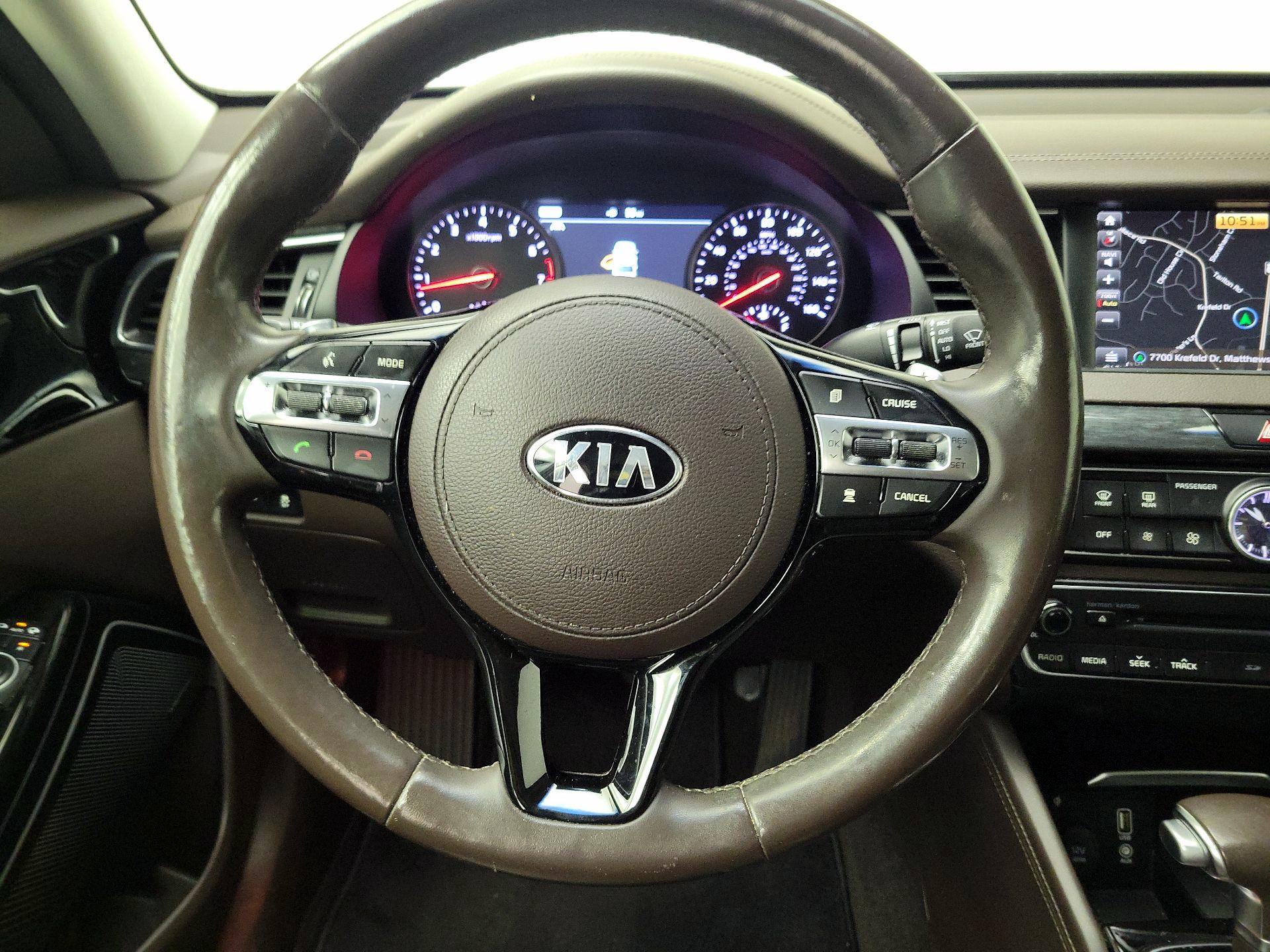 Thumbnail: 2017 Kia Cadenza - 10