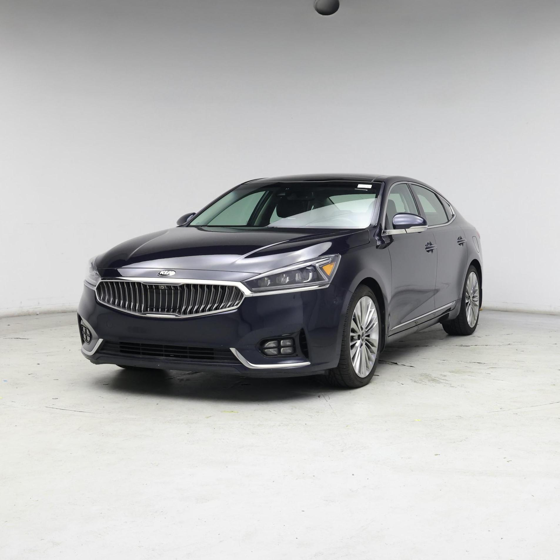 Thumbnail: 2017 Kia Cadenza - 4