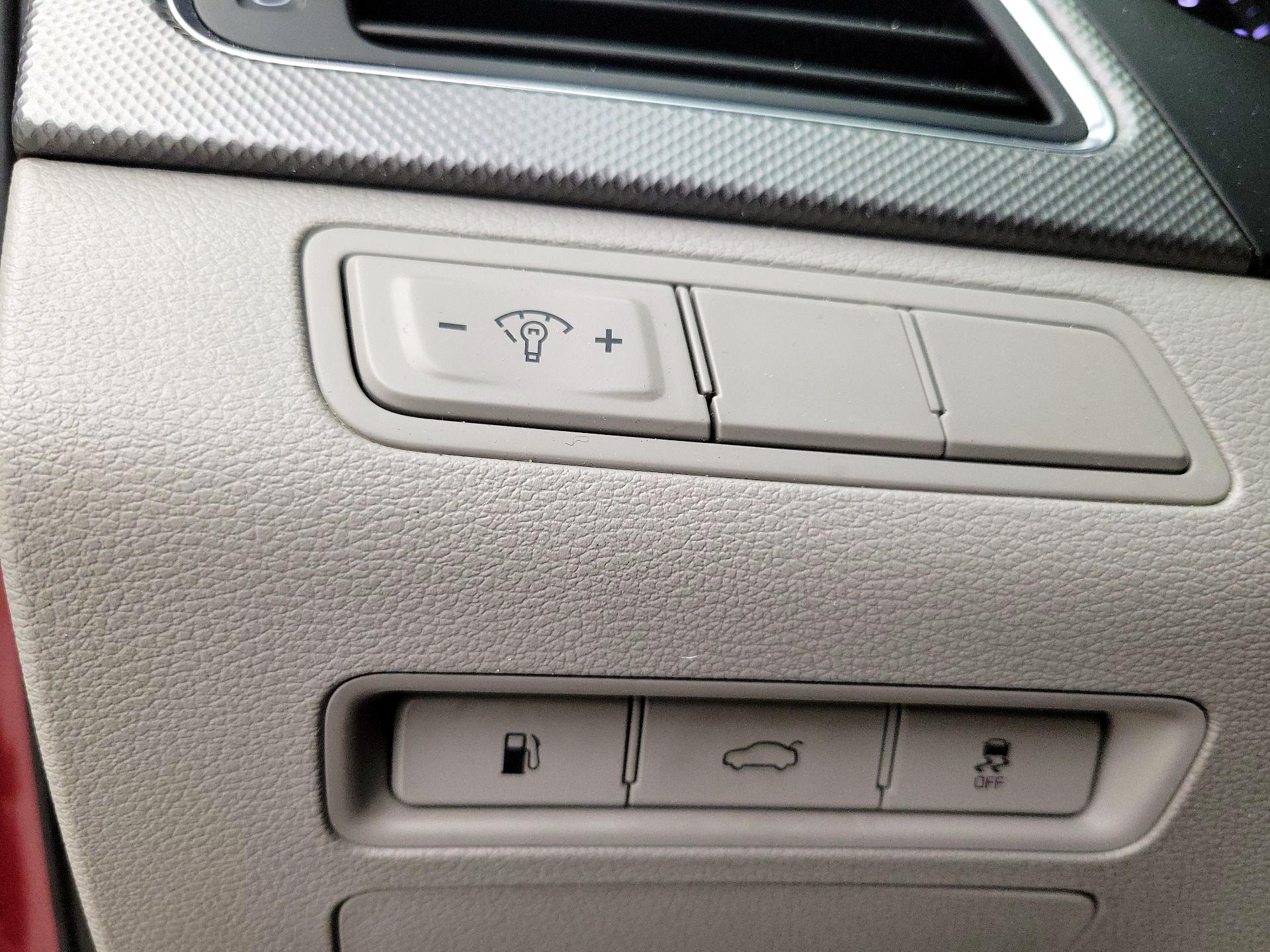 Thumbnail: 2016 Hyundai Sonata - 13