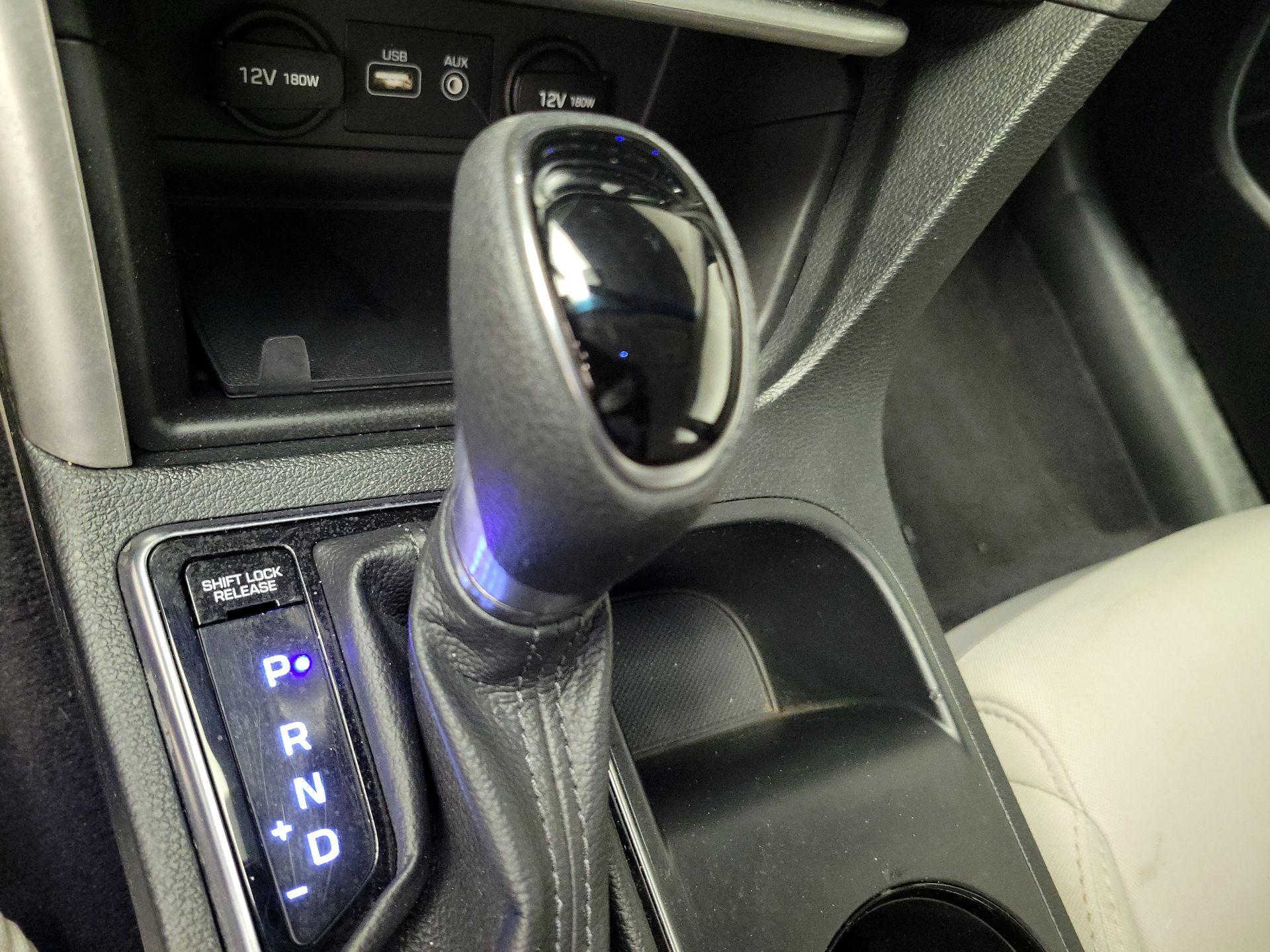 Thumbnail: 2016 Hyundai Sonata - 17