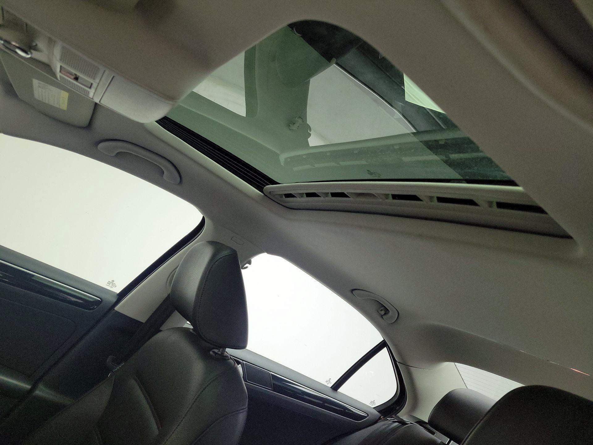 Thumbnail: 2017 Volkswagen Jetta - 20