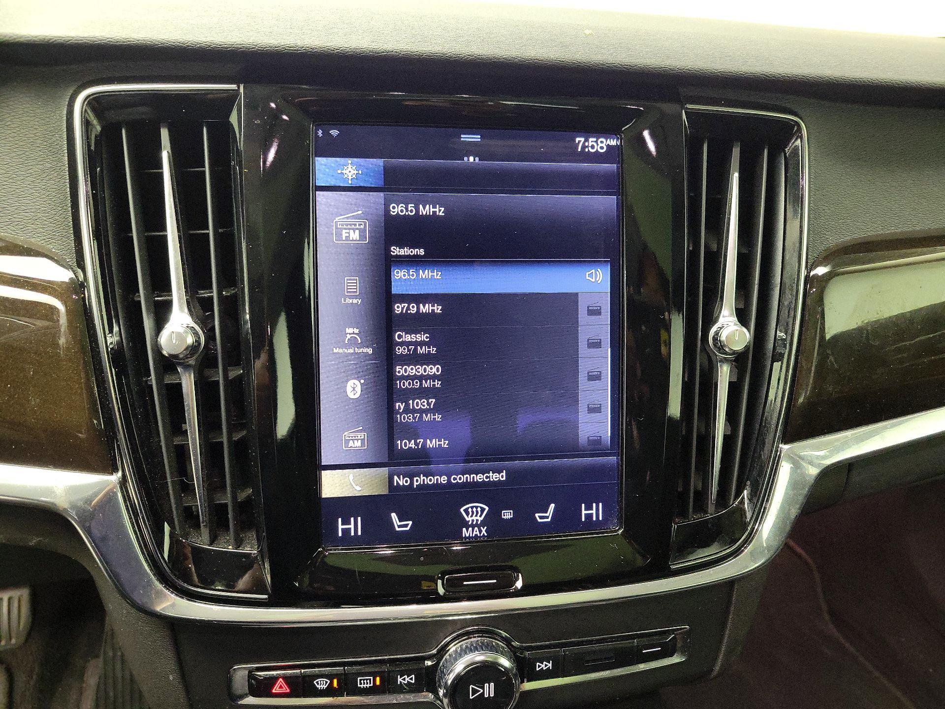 Thumbnail: 2018 Volvo S90 - 16