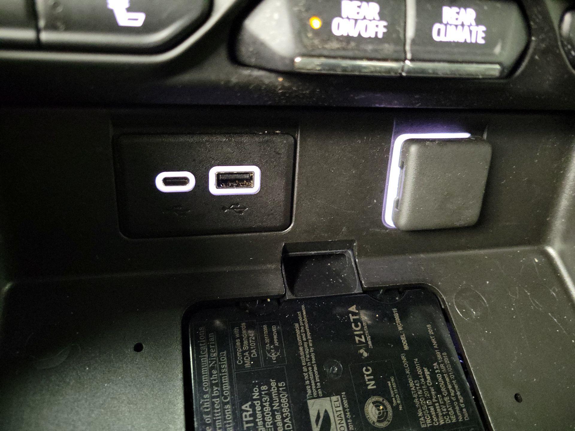 Thumbnail: 2021 Chevrolet Tahoe - 19