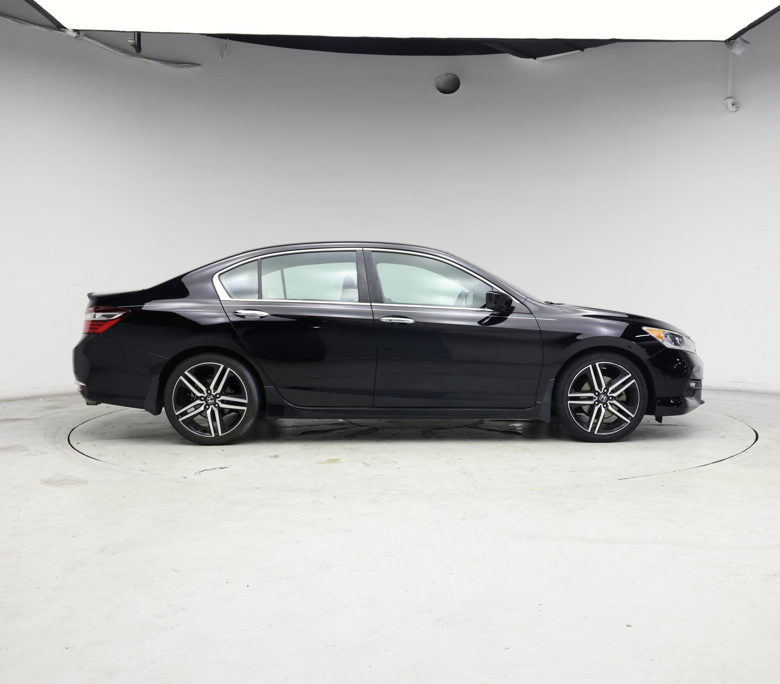 Thumbnail: 2017 Honda Accord - 7