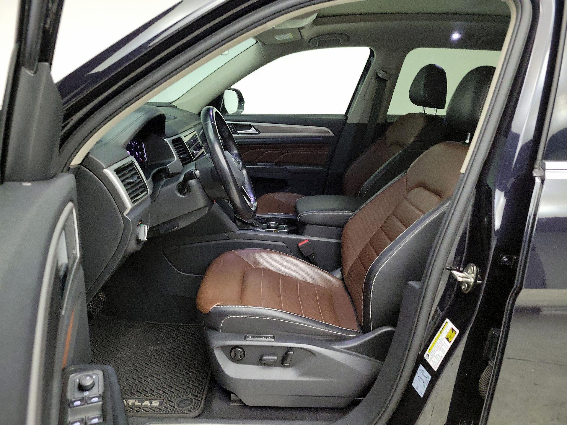 Thumbnail: 2021 Volkswagen Atlas - 11