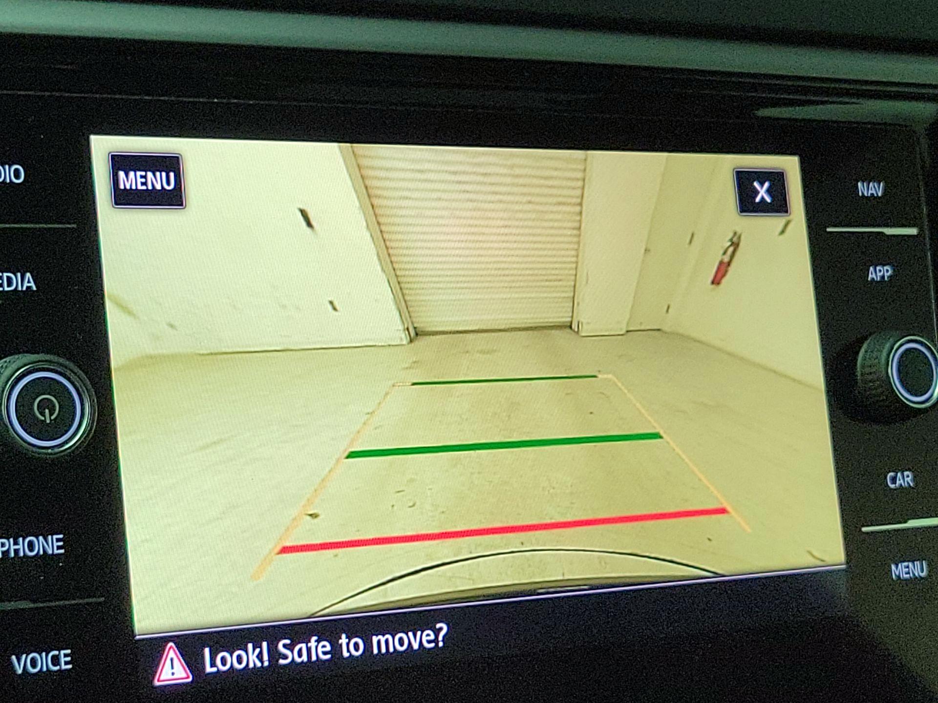 Thumbnail: 2021 Volkswagen Atlas - 14