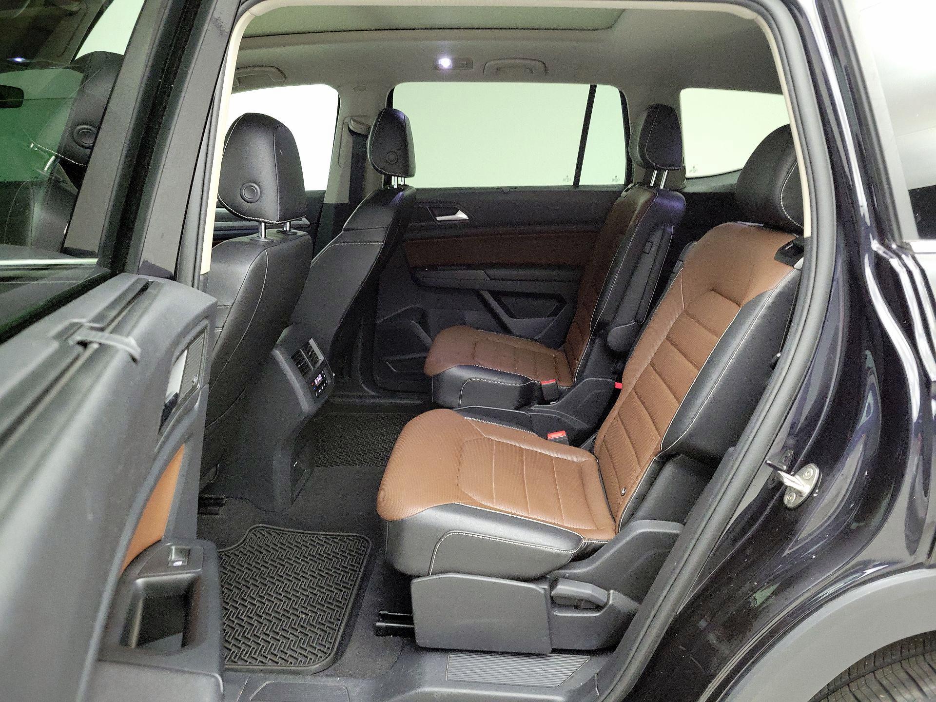 Thumbnail: 2021 Volkswagen Atlas - 20