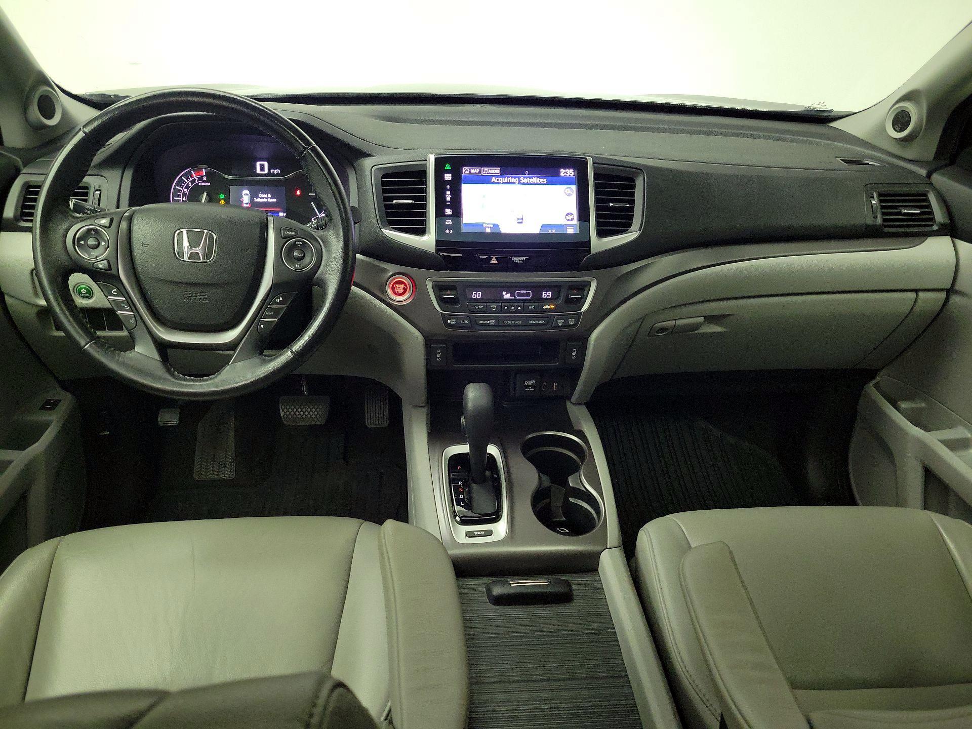 Thumbnail: 2016 Honda Pilot - 9