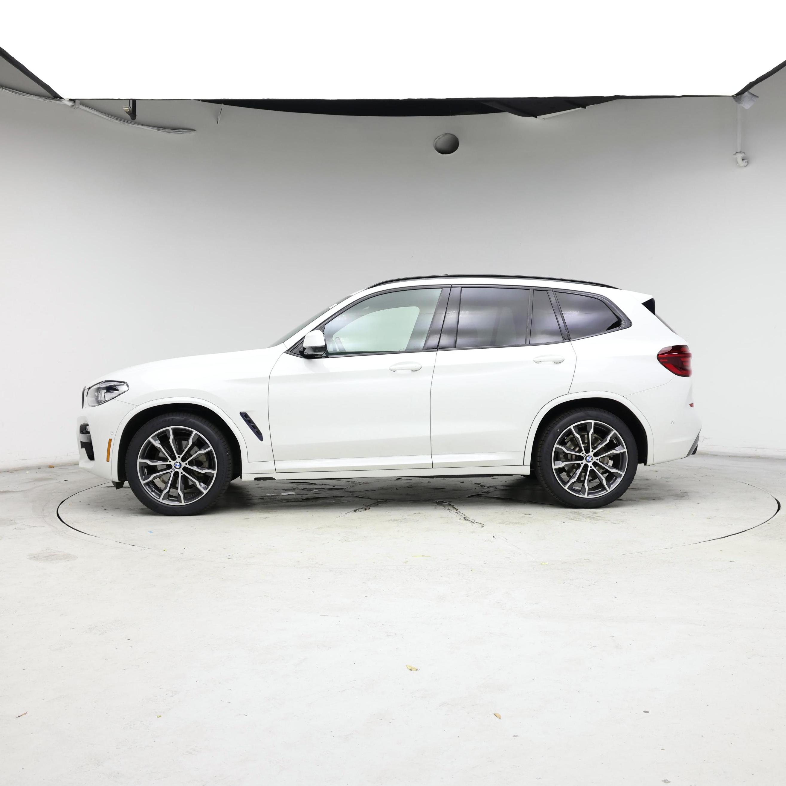 Thumbnail: 2021 BMW X3 - 3