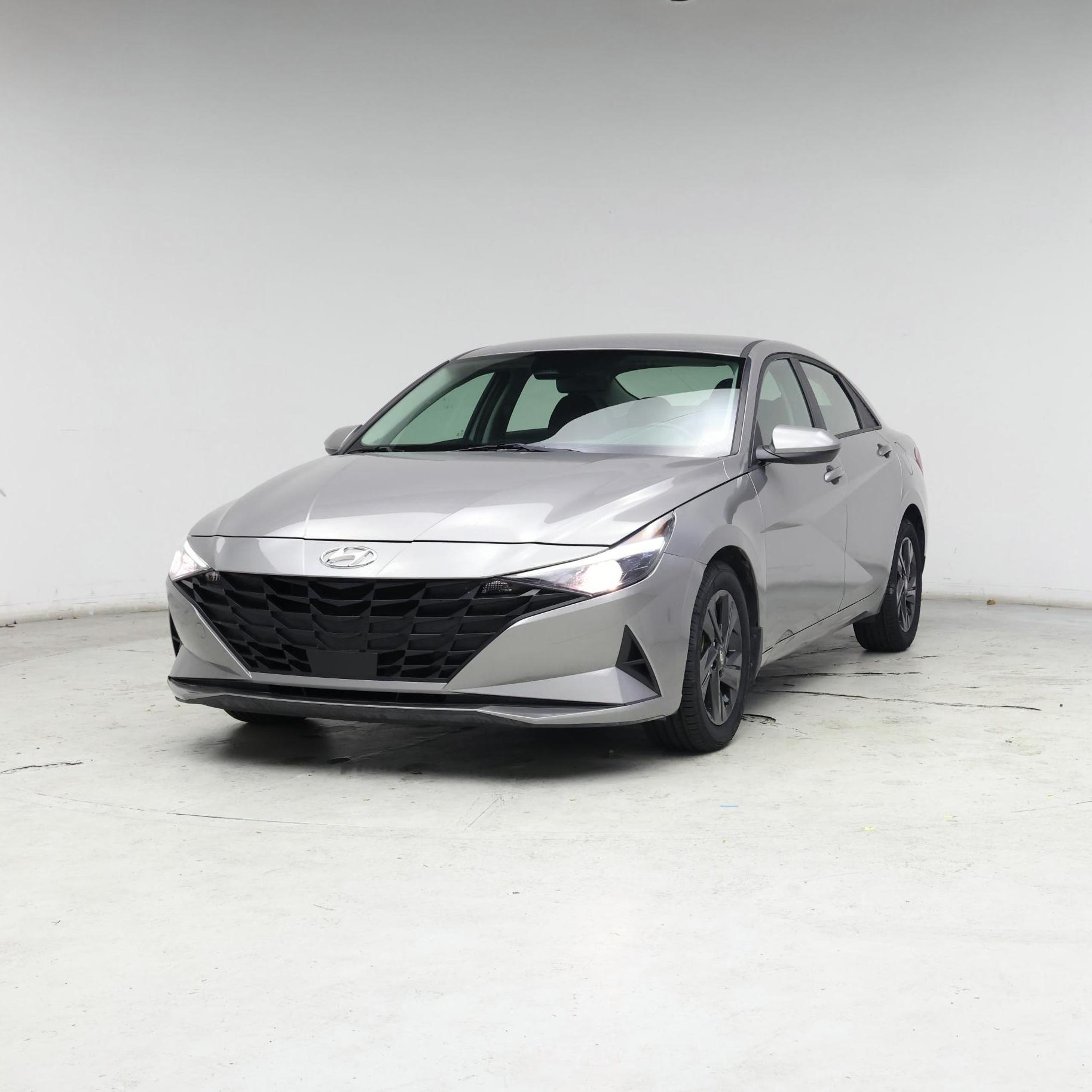 Thumbnail: 2022 Hyundai Elantra - 4