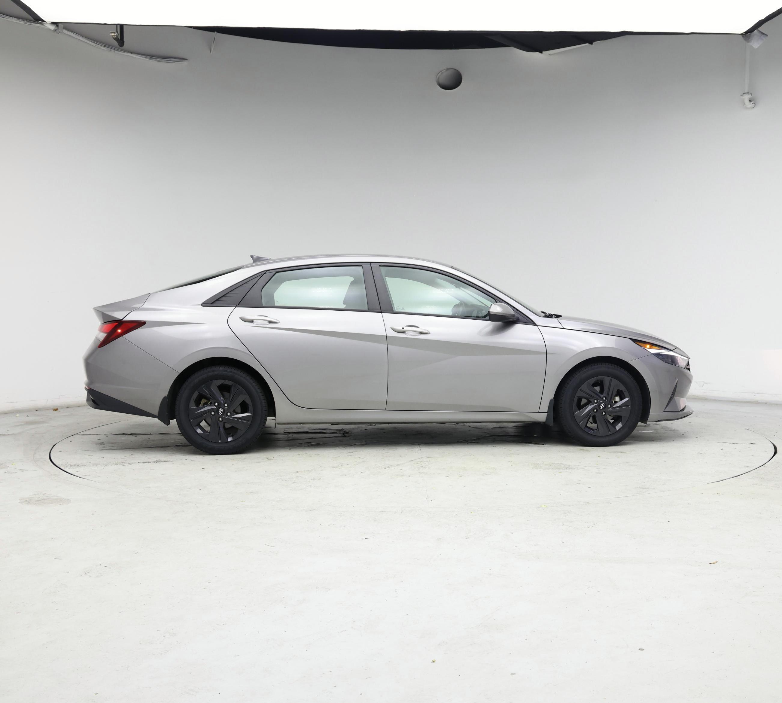 Thumbnail: 2022 Hyundai Elantra - 7