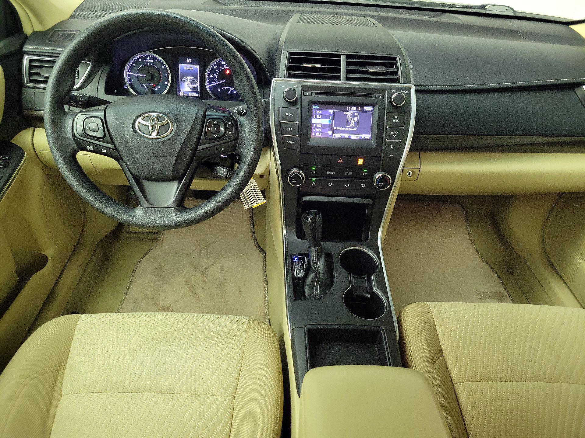 Thumbnail: 2017 Toyota Camry - 9