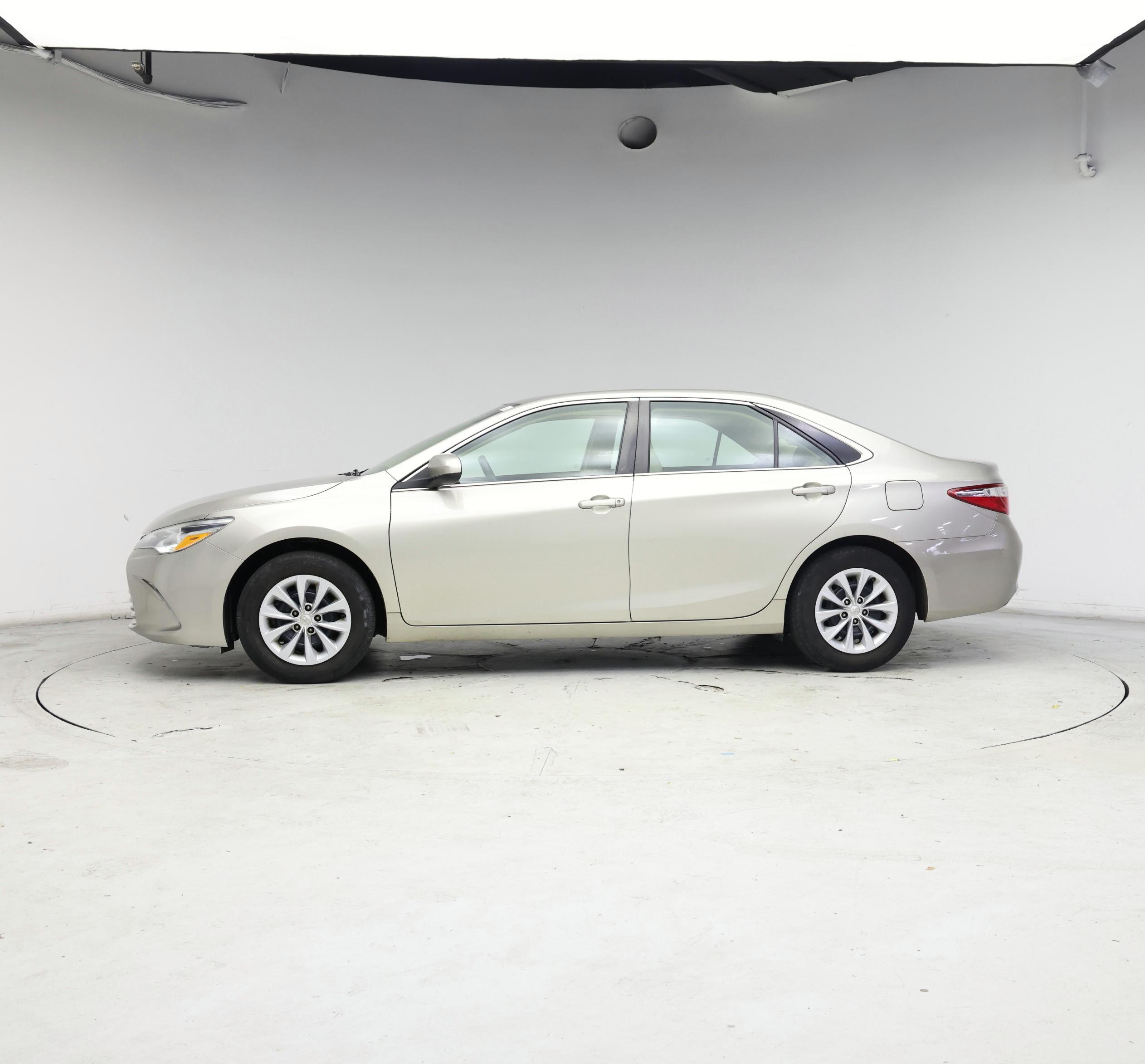 Thumbnail: 2017 Toyota Camry - 3