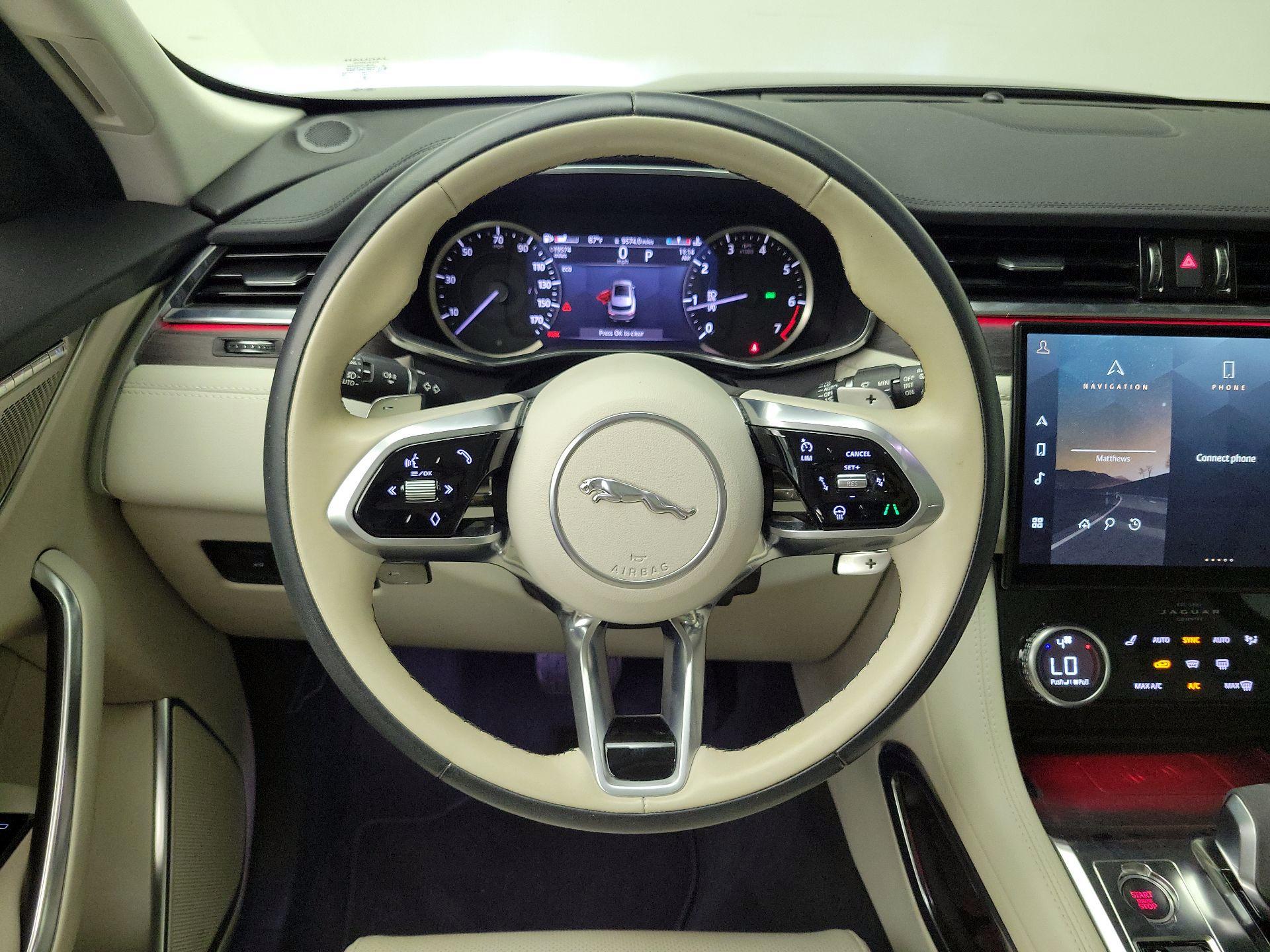 Thumbnail: 2023 Jaguar F-Pace - 10