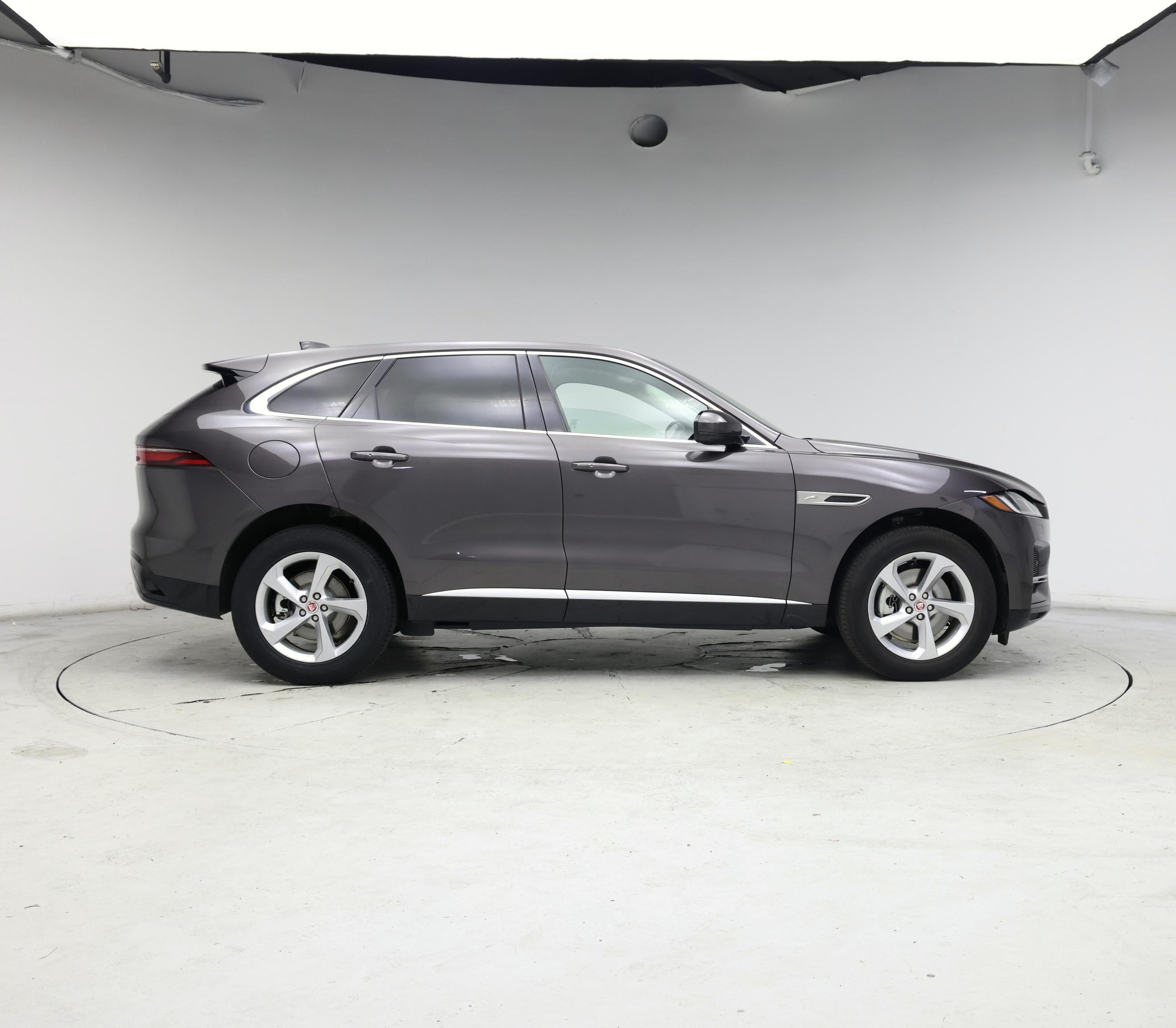 Thumbnail: 2023 Jaguar F-Pace - 7