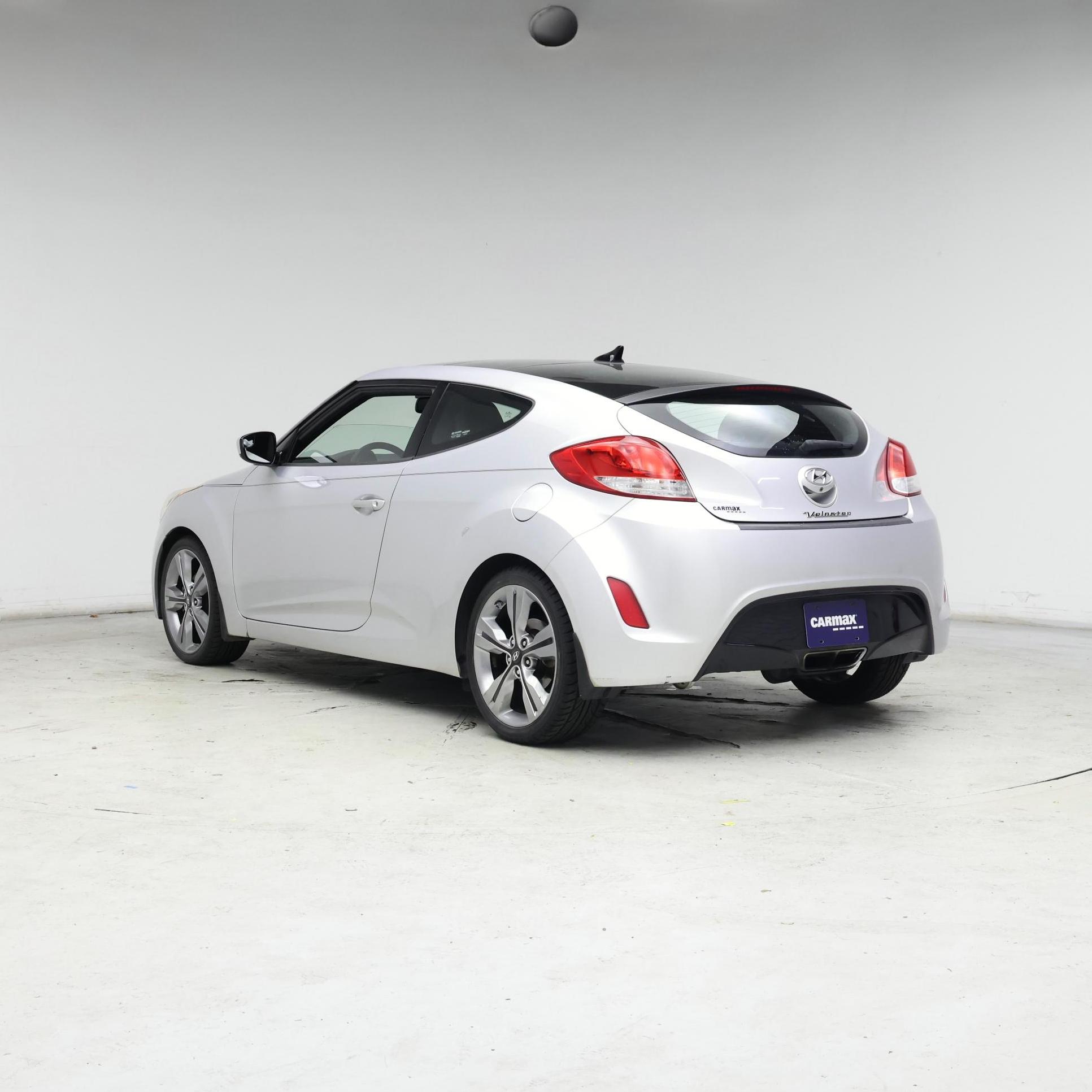 Thumbnail: 2016 Hyundai Veloster - 2