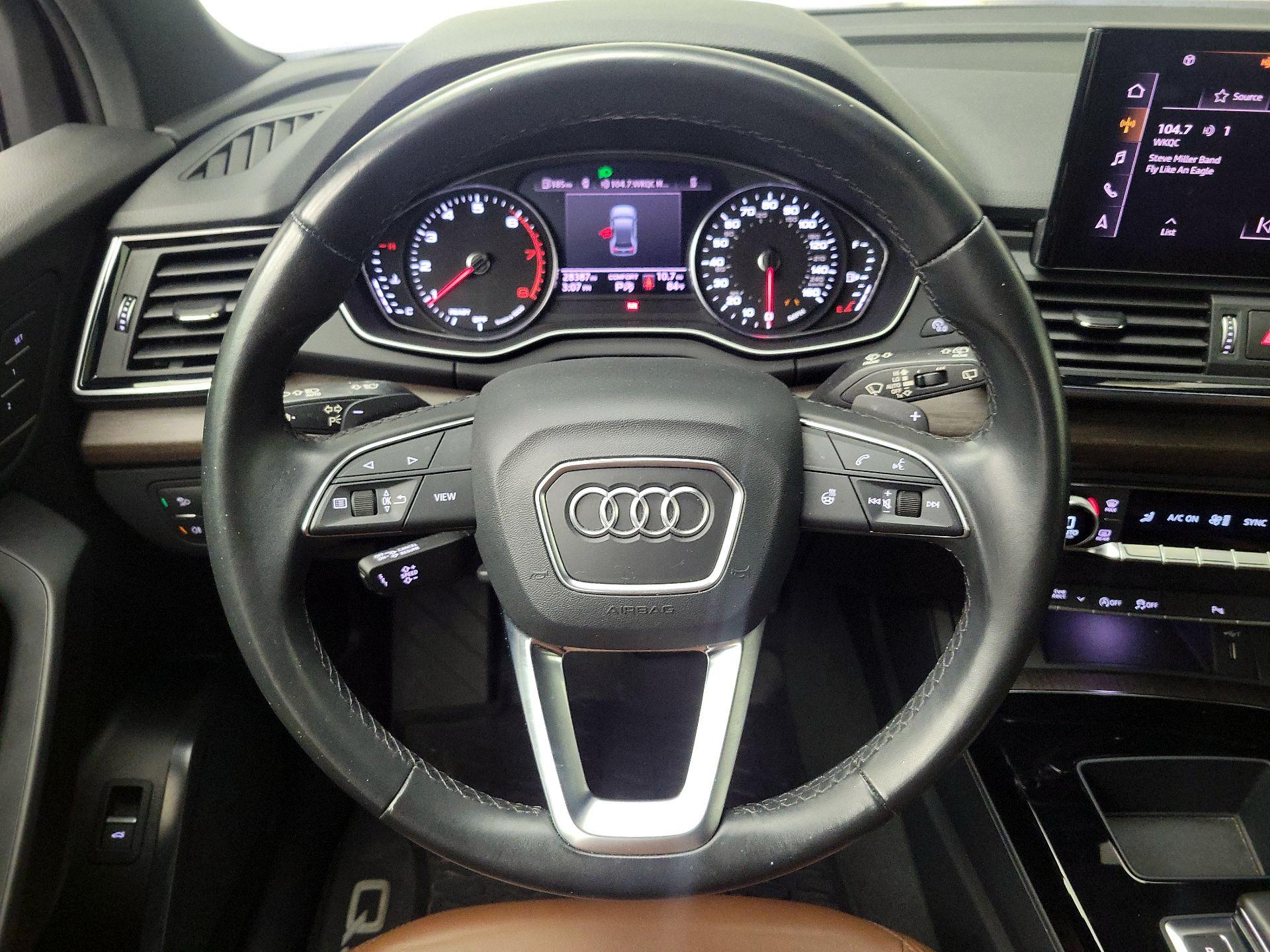 Thumbnail: 2022 Audi Q5 - 10