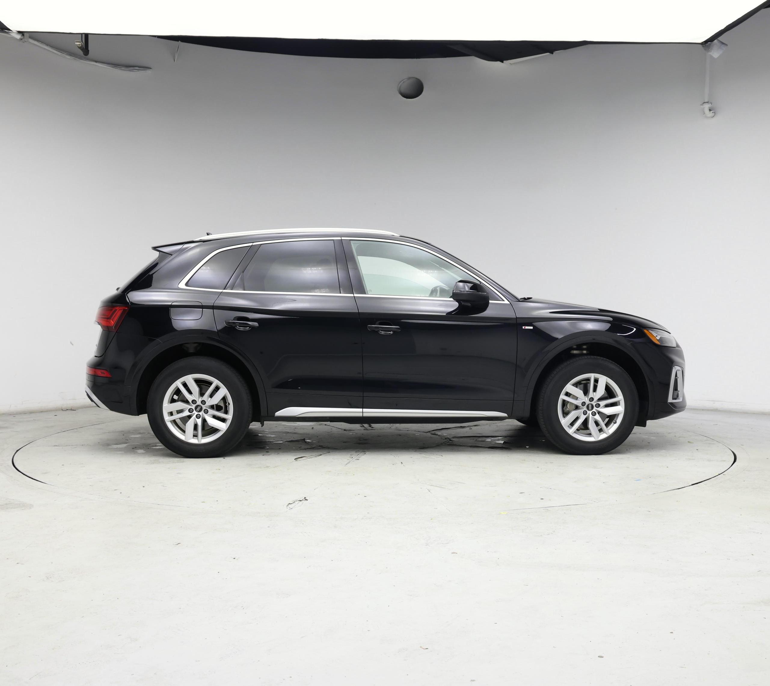 Thumbnail: 2022 Audi Q5 - 7