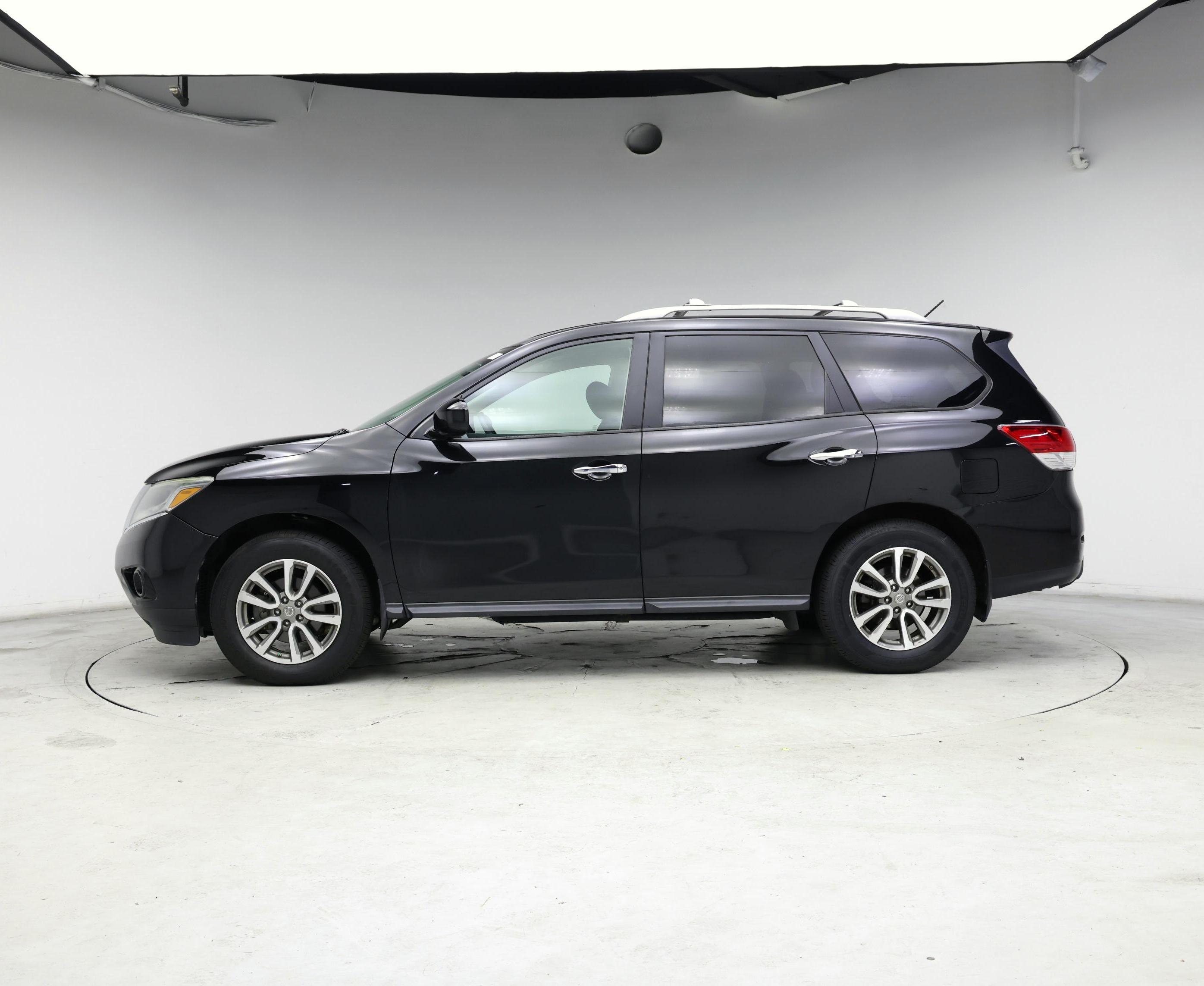 Thumbnail: 2015 Nissan Pathfinder - 3