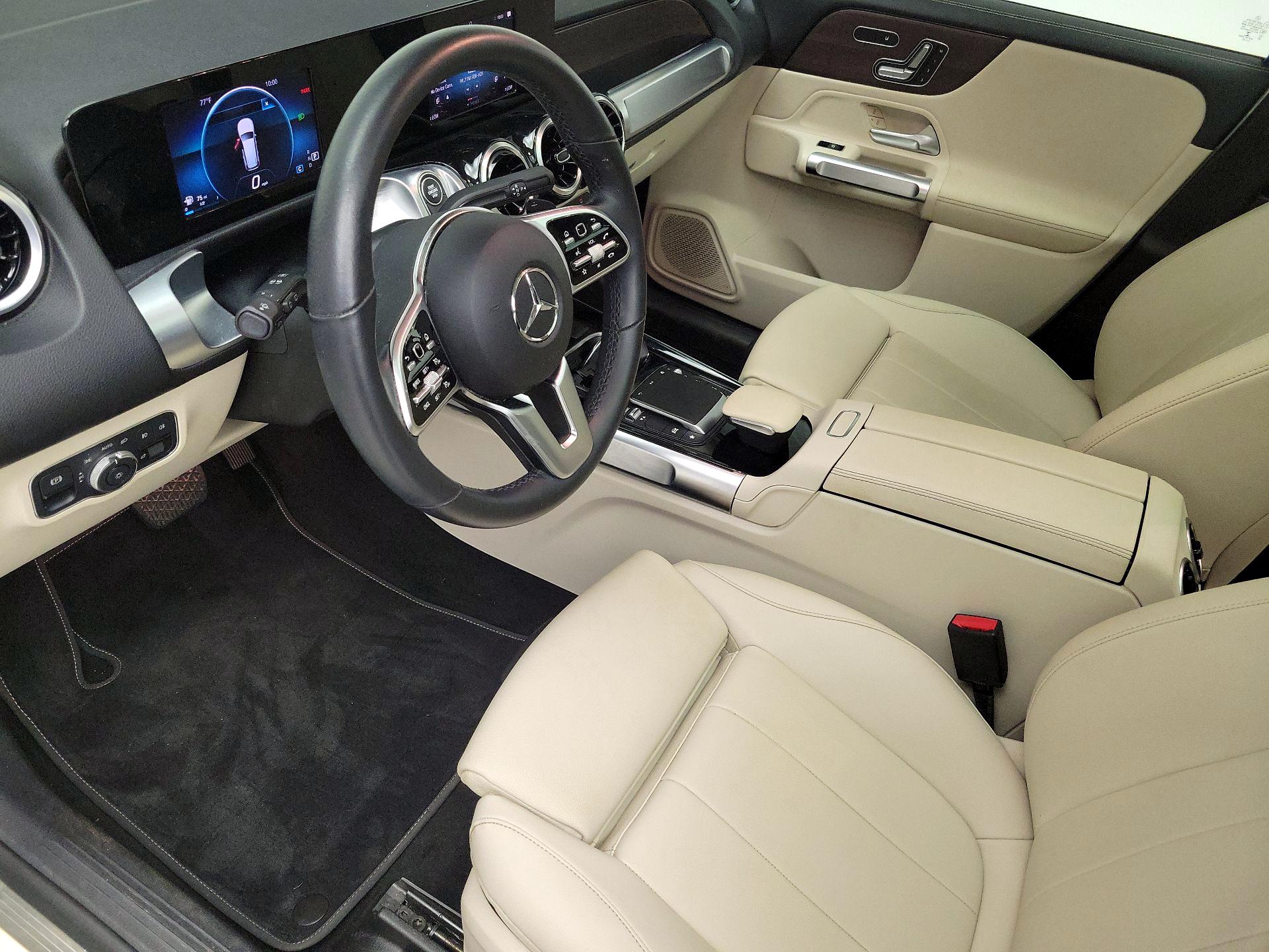 Thumbnail: 2022 Mercedes-Benz GLB - 11