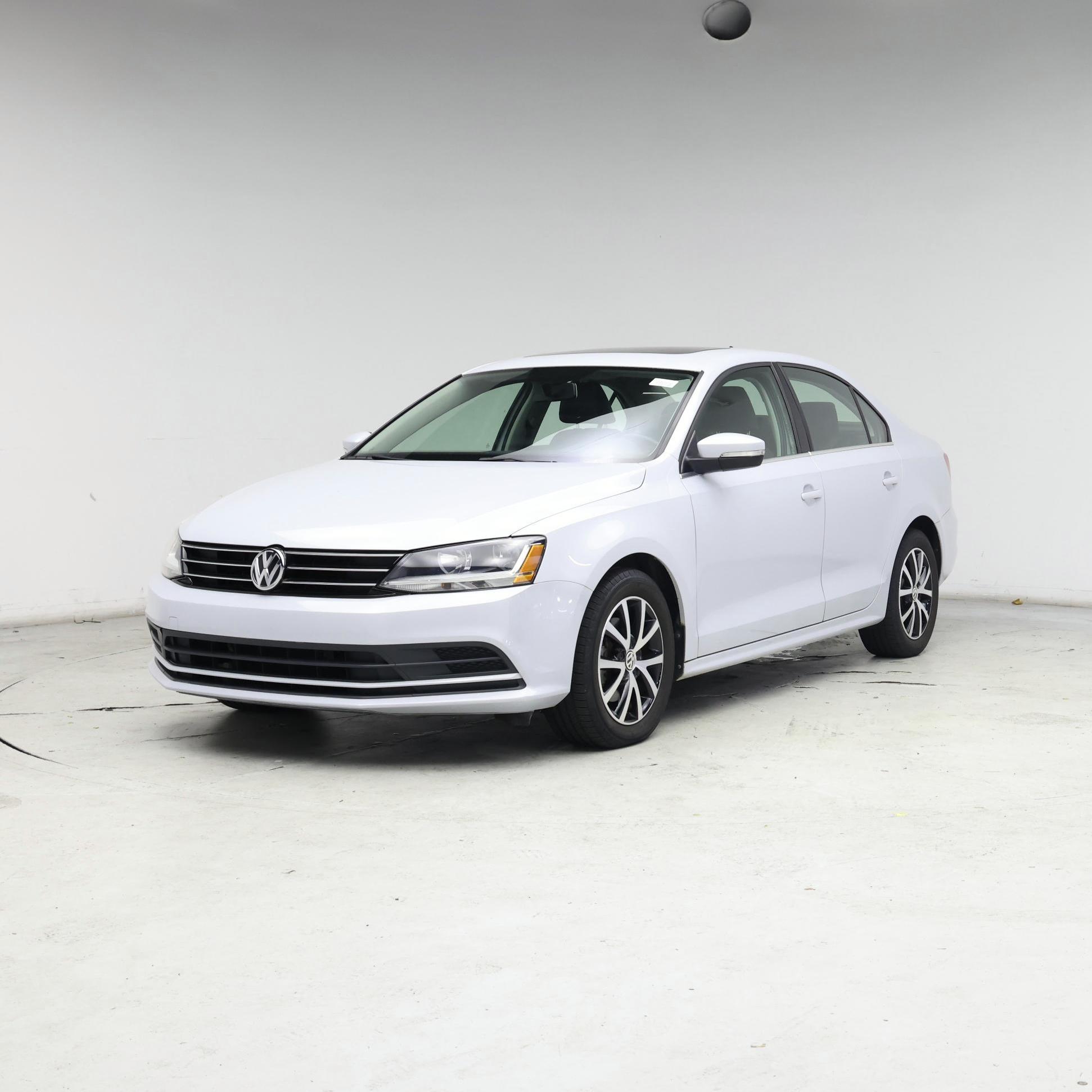 Thumbnail: 2017 Volkswagen Jetta - 4