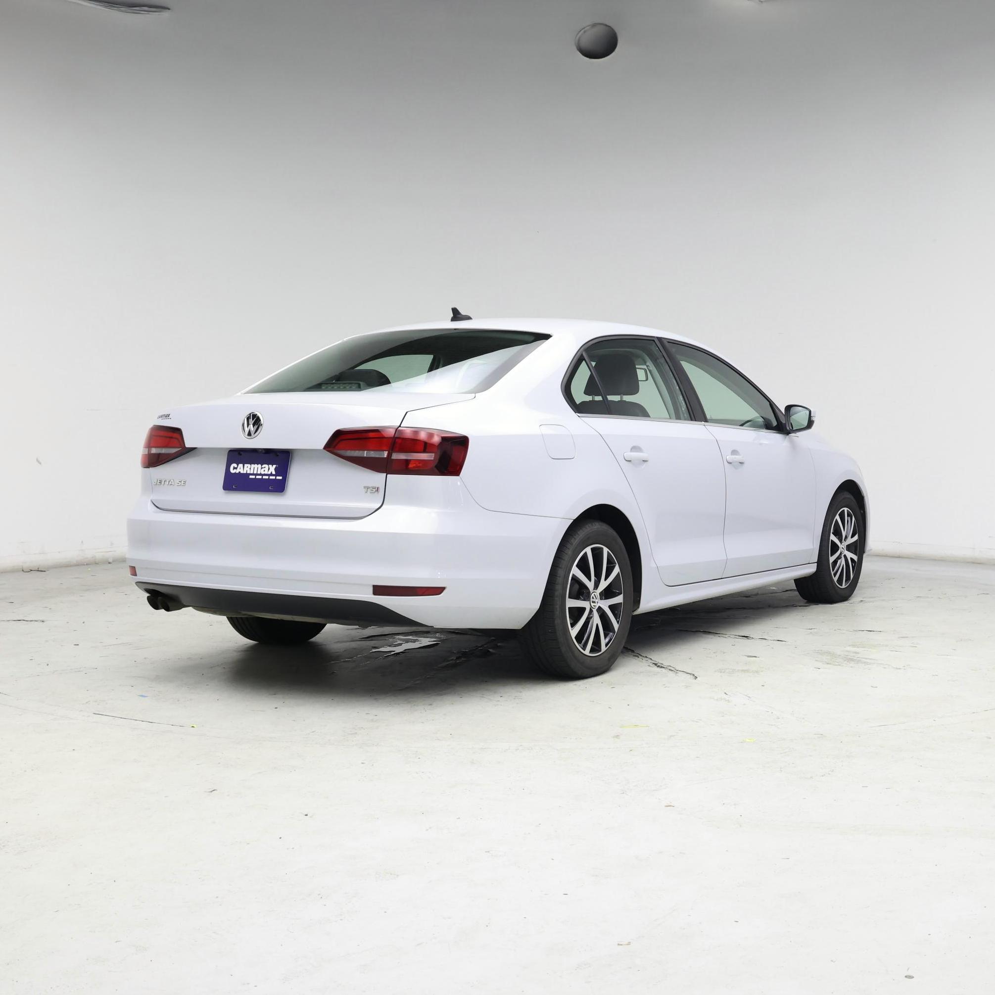 Thumbnail: 2017 Volkswagen Jetta - 8