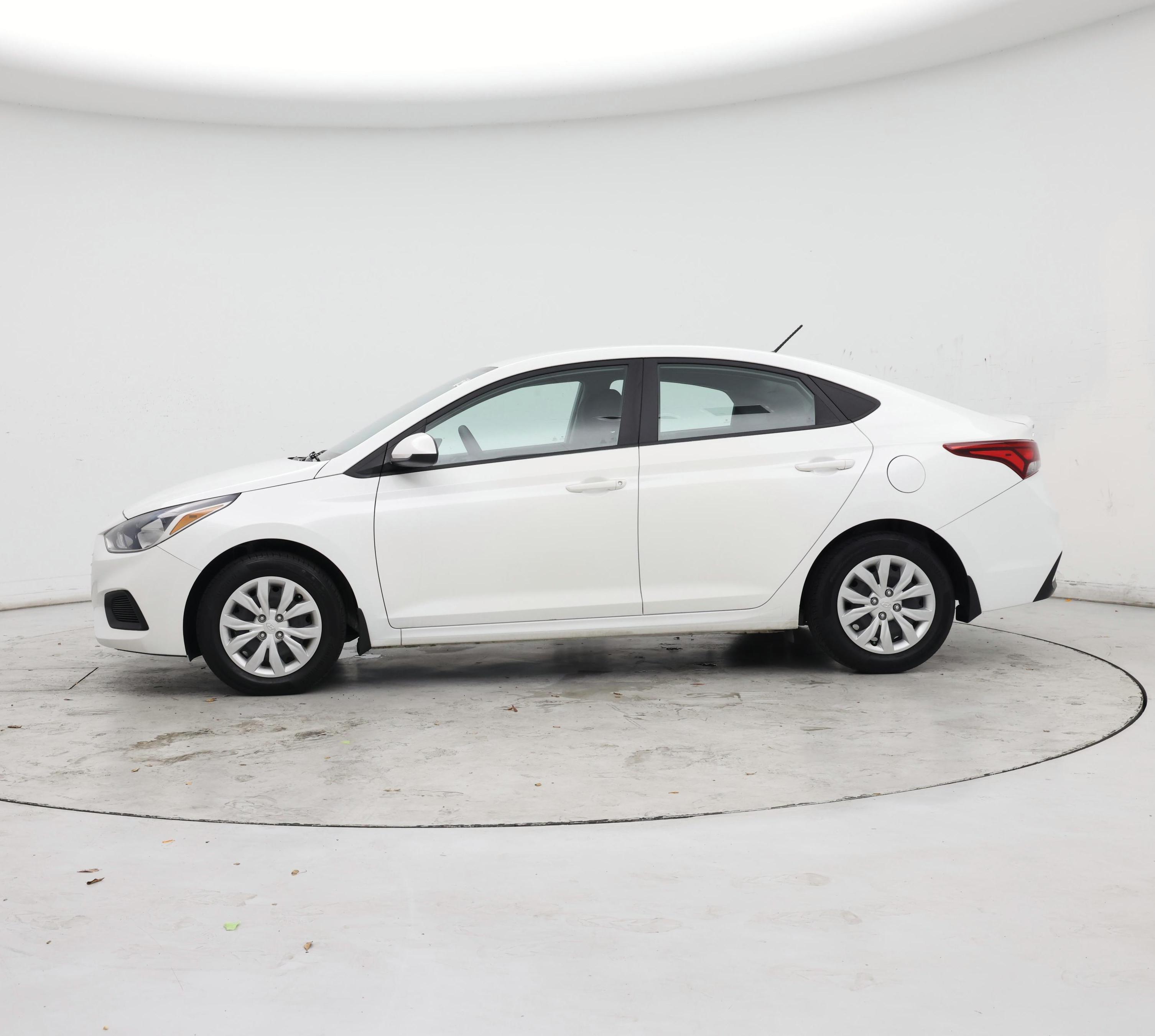 Thumbnail: 2022 Hyundai Accent - 3