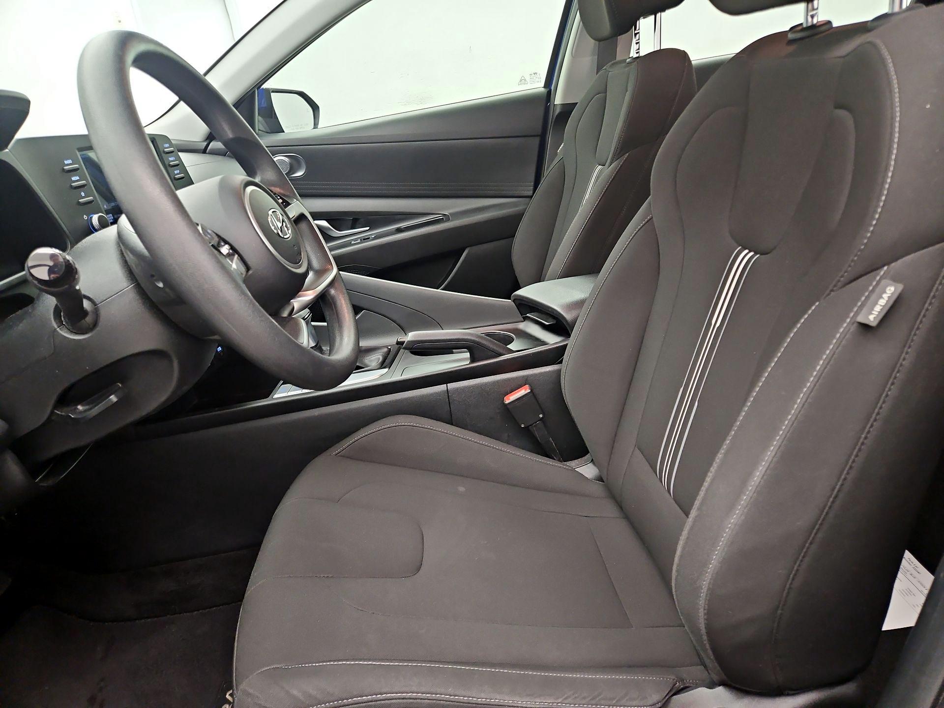 Thumbnail: 2023 Hyundai Elantra - 11