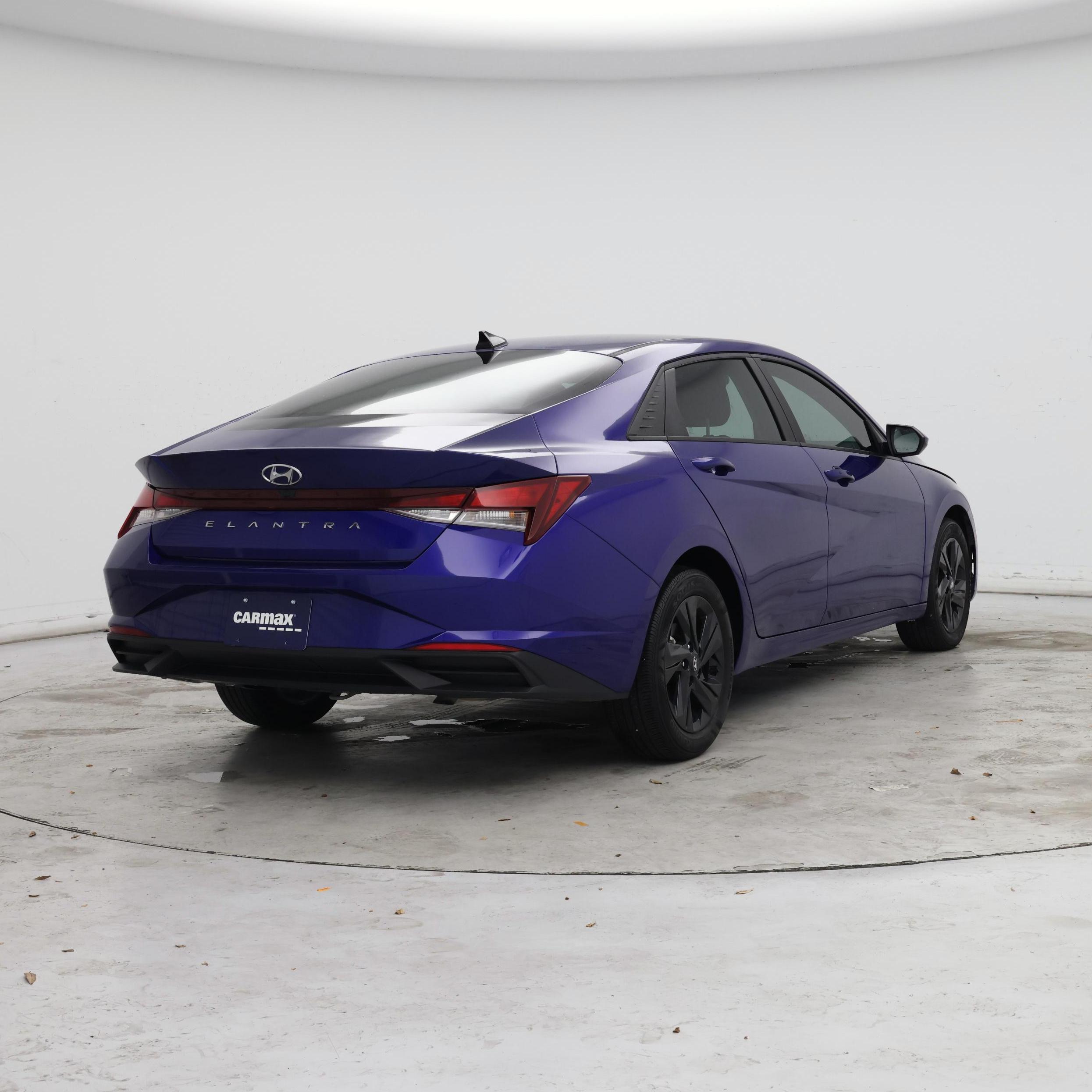 Thumbnail: 2023 Hyundai Elantra - 8
