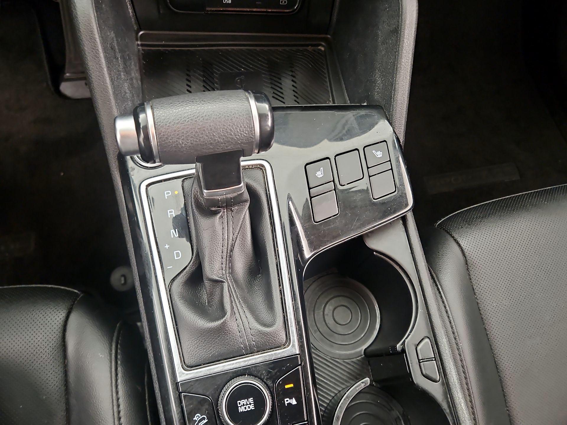 Thumbnail: 2023 Kia Sportage - 17