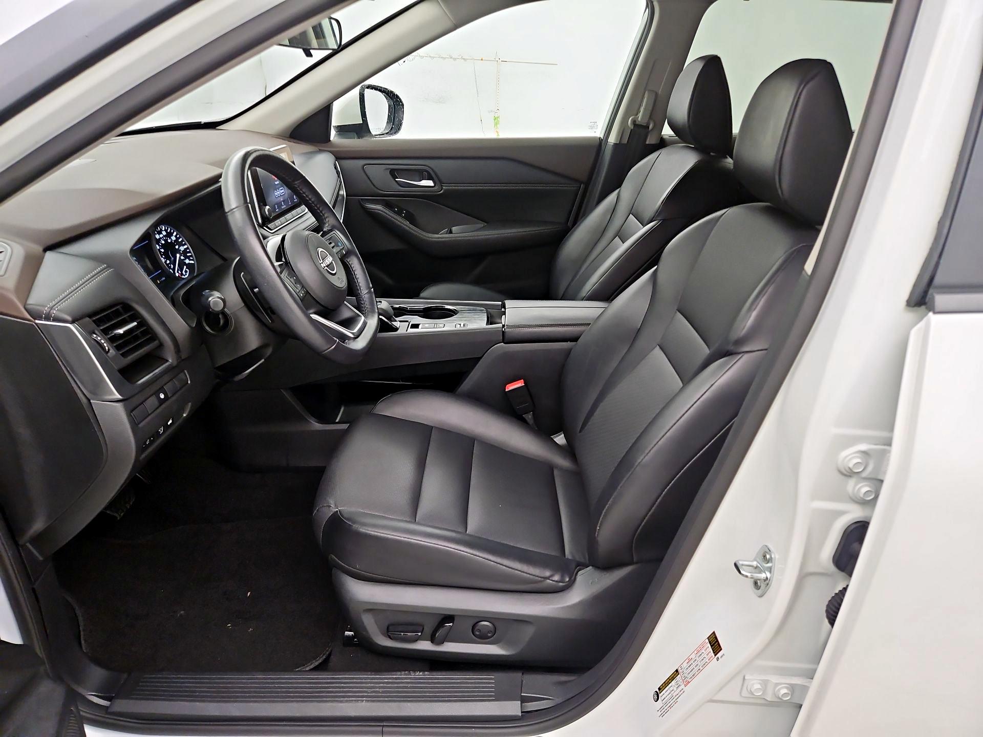 Thumbnail: 2023 Nissan Rogue - 11