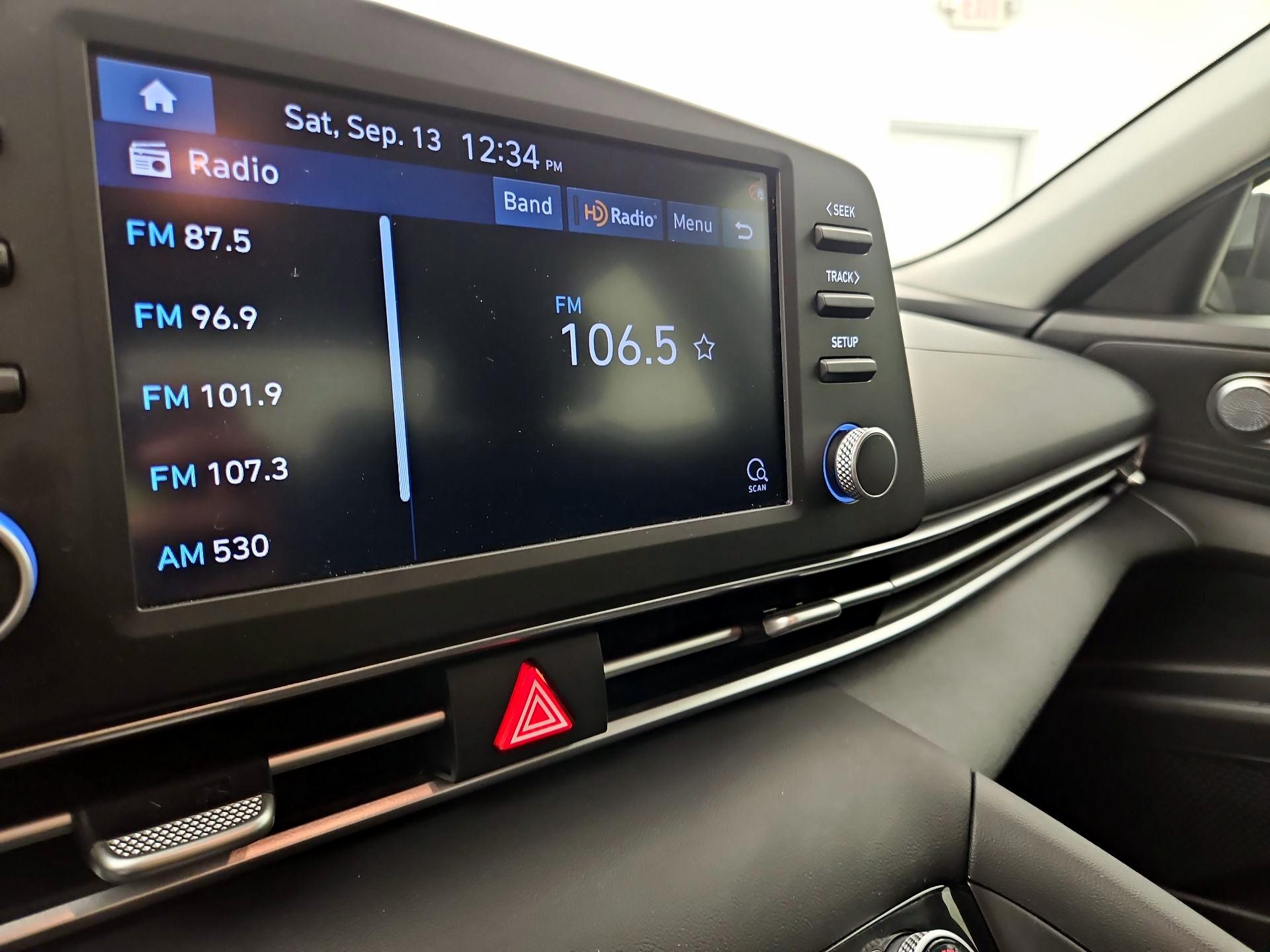 Thumbnail: 2022 Hyundai Elantra - 15