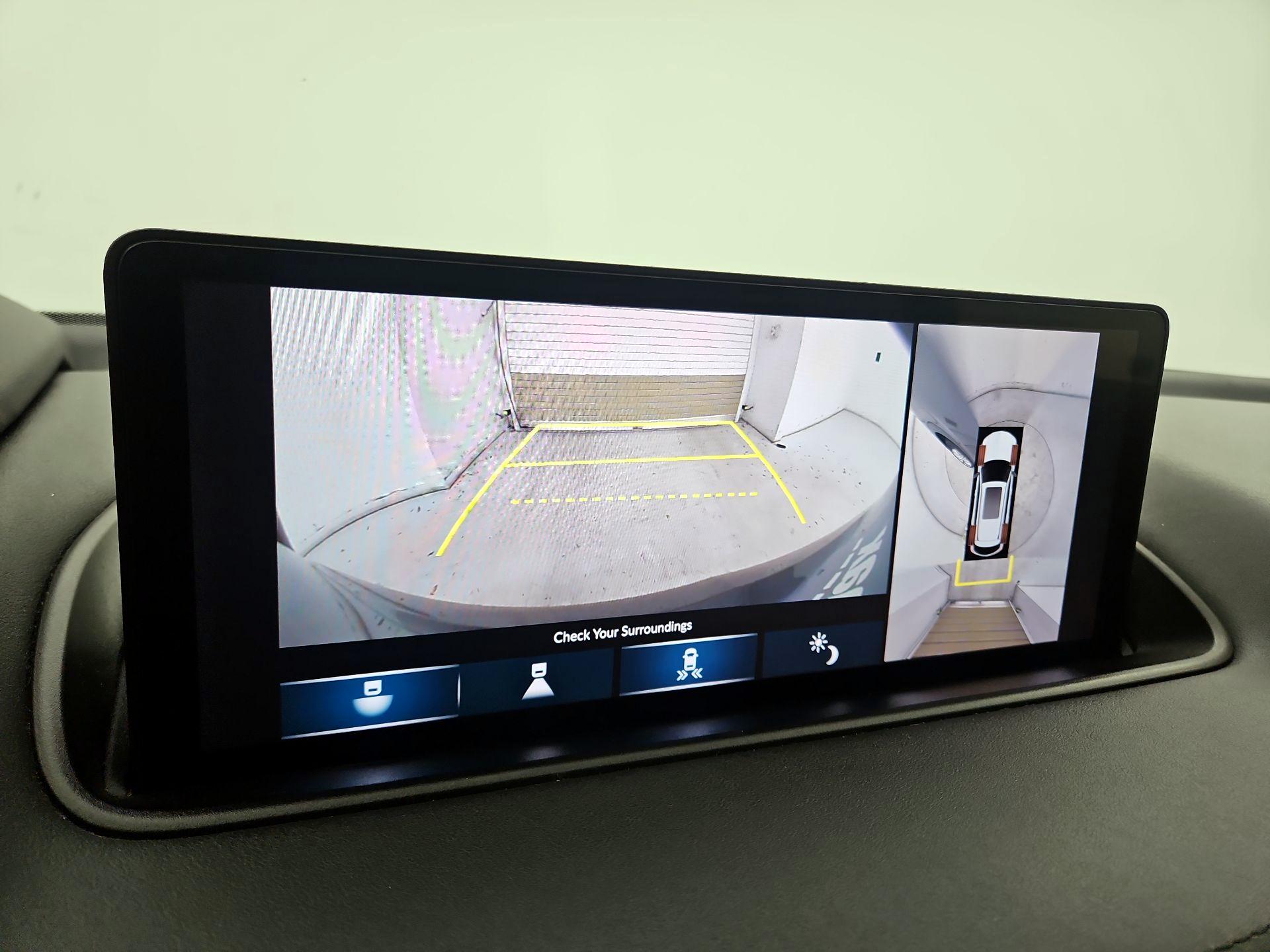 Thumbnail: 2022 Acura MDX - 15