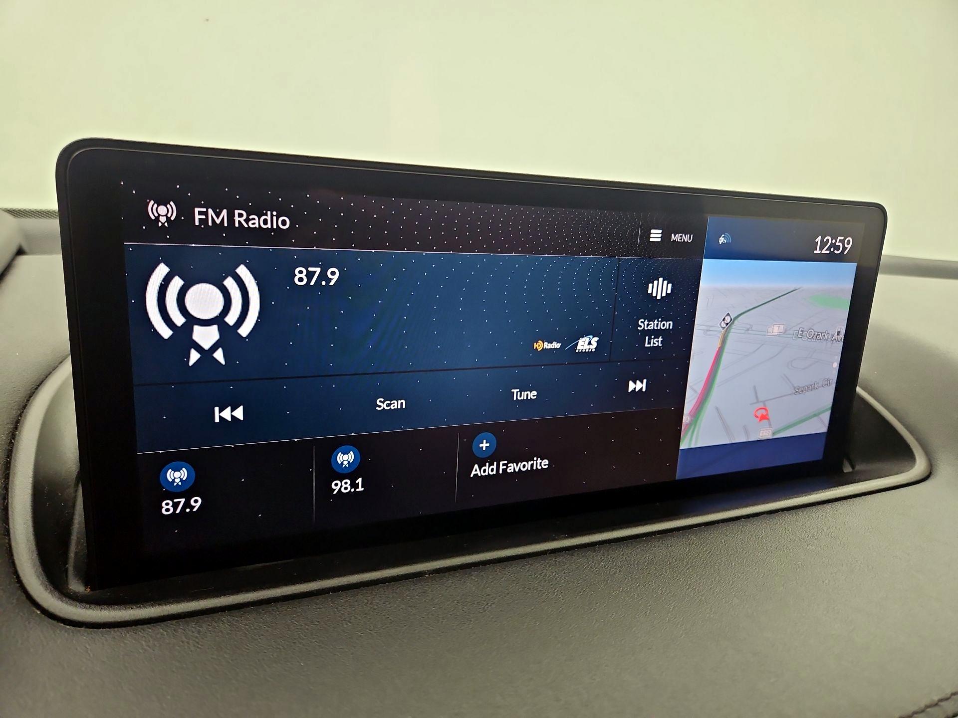 Thumbnail: 2022 Acura MDX - 16