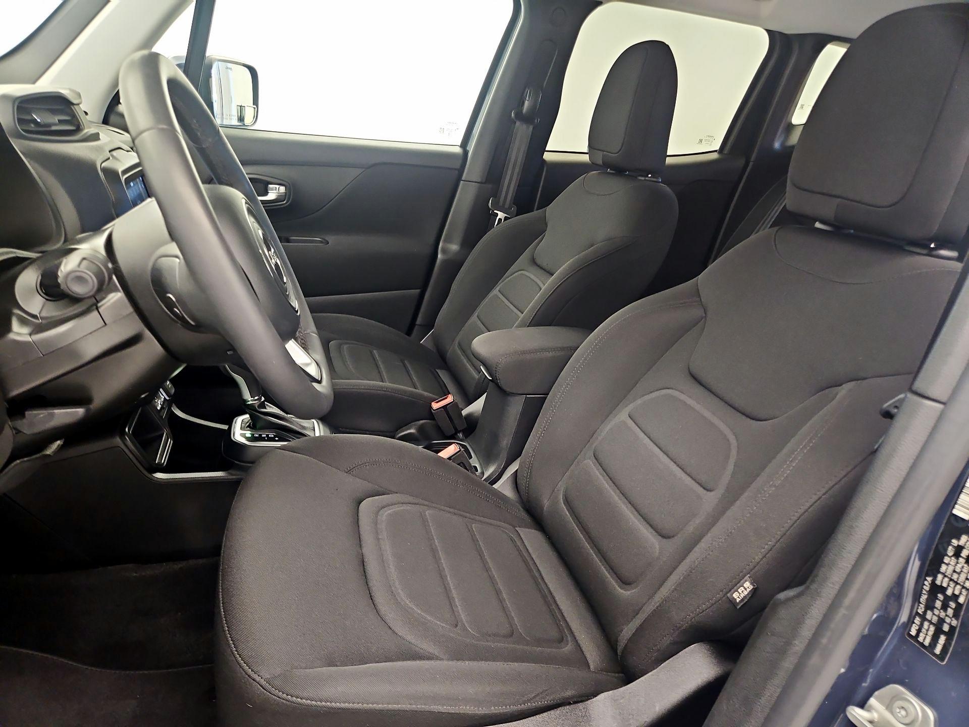 Thumbnail: 2020 Jeep Renegade - 11