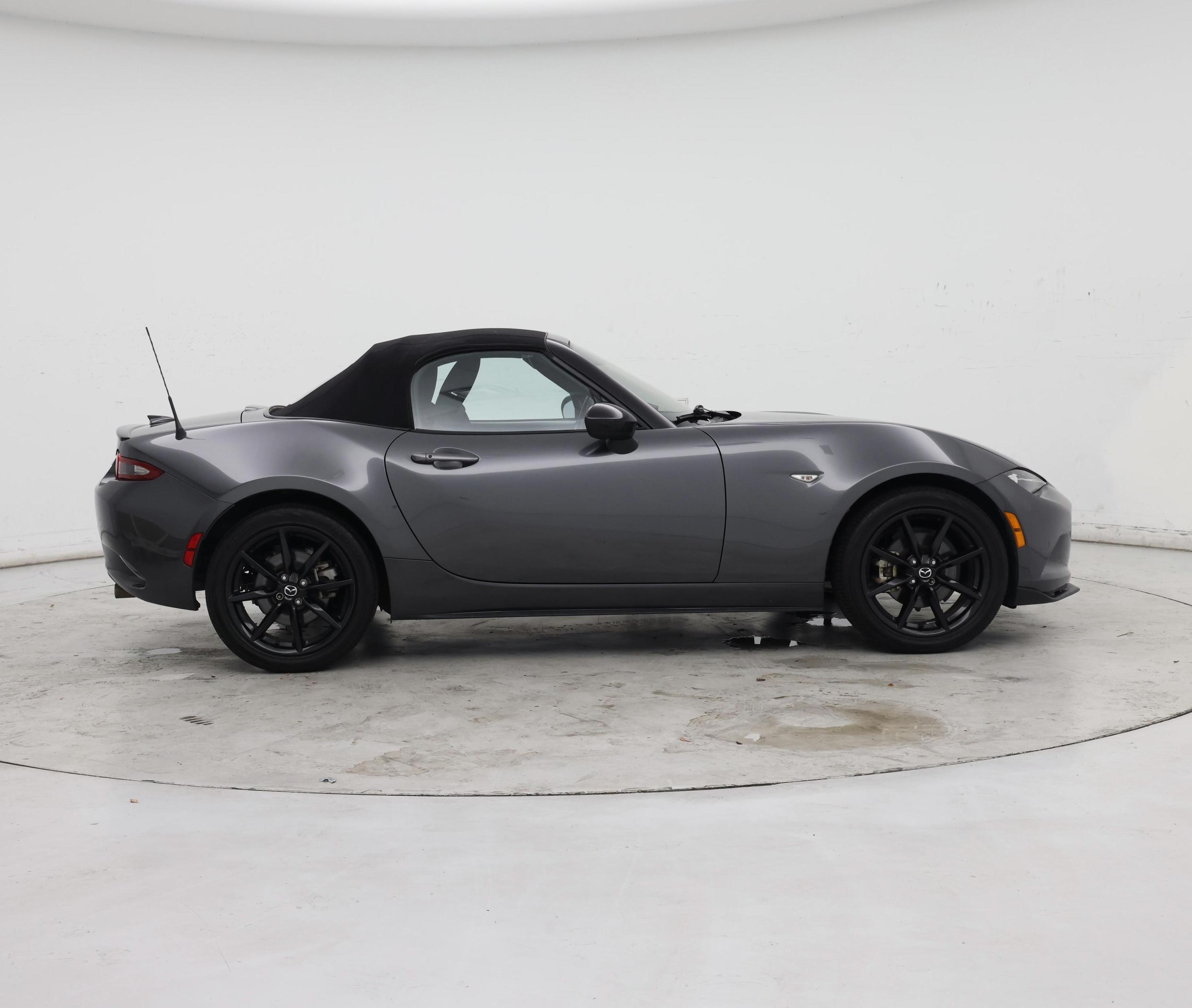 Thumbnail: 2021 Mazda MX-5 Miata - 7
