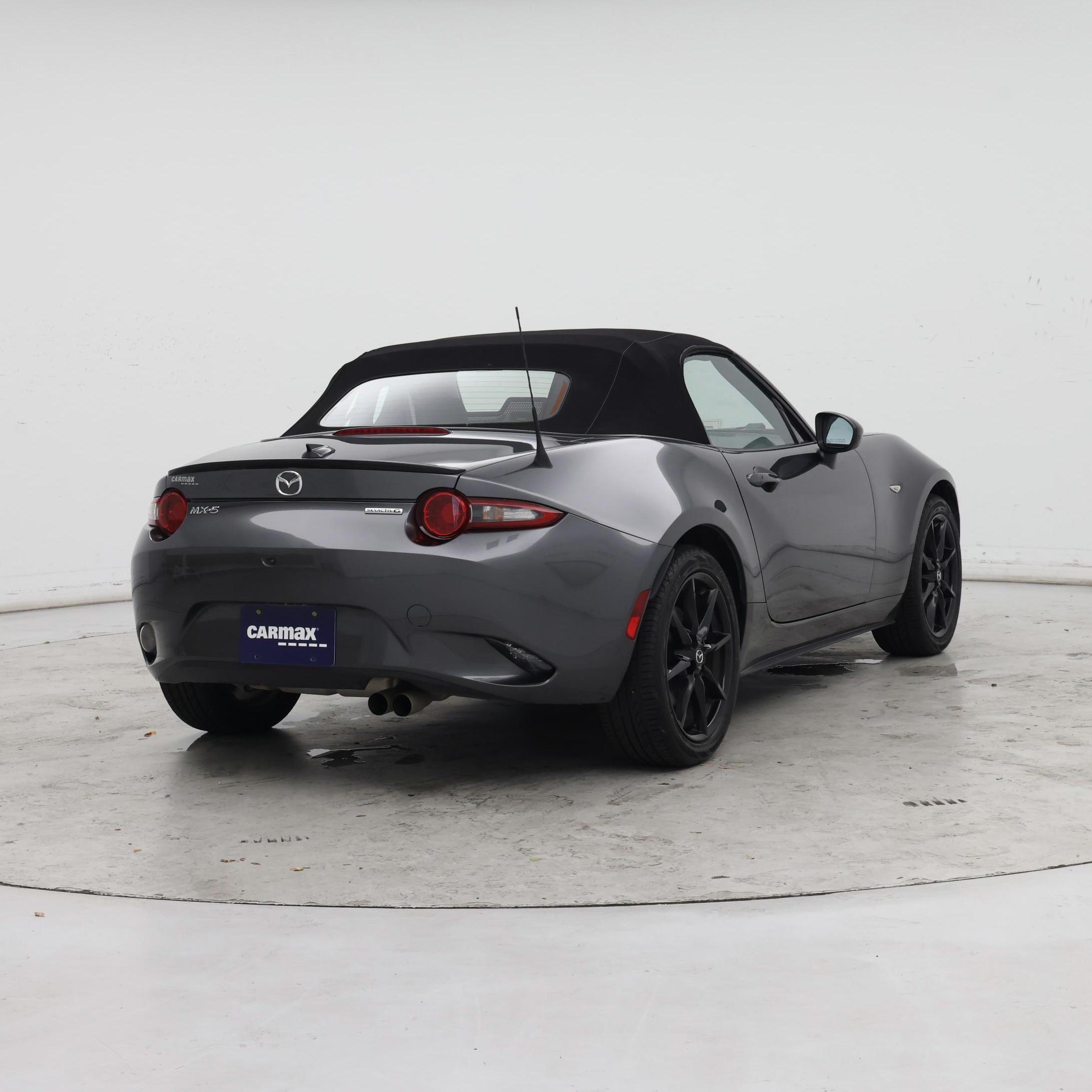 Thumbnail: 2021 Mazda MX-5 Miata - 8