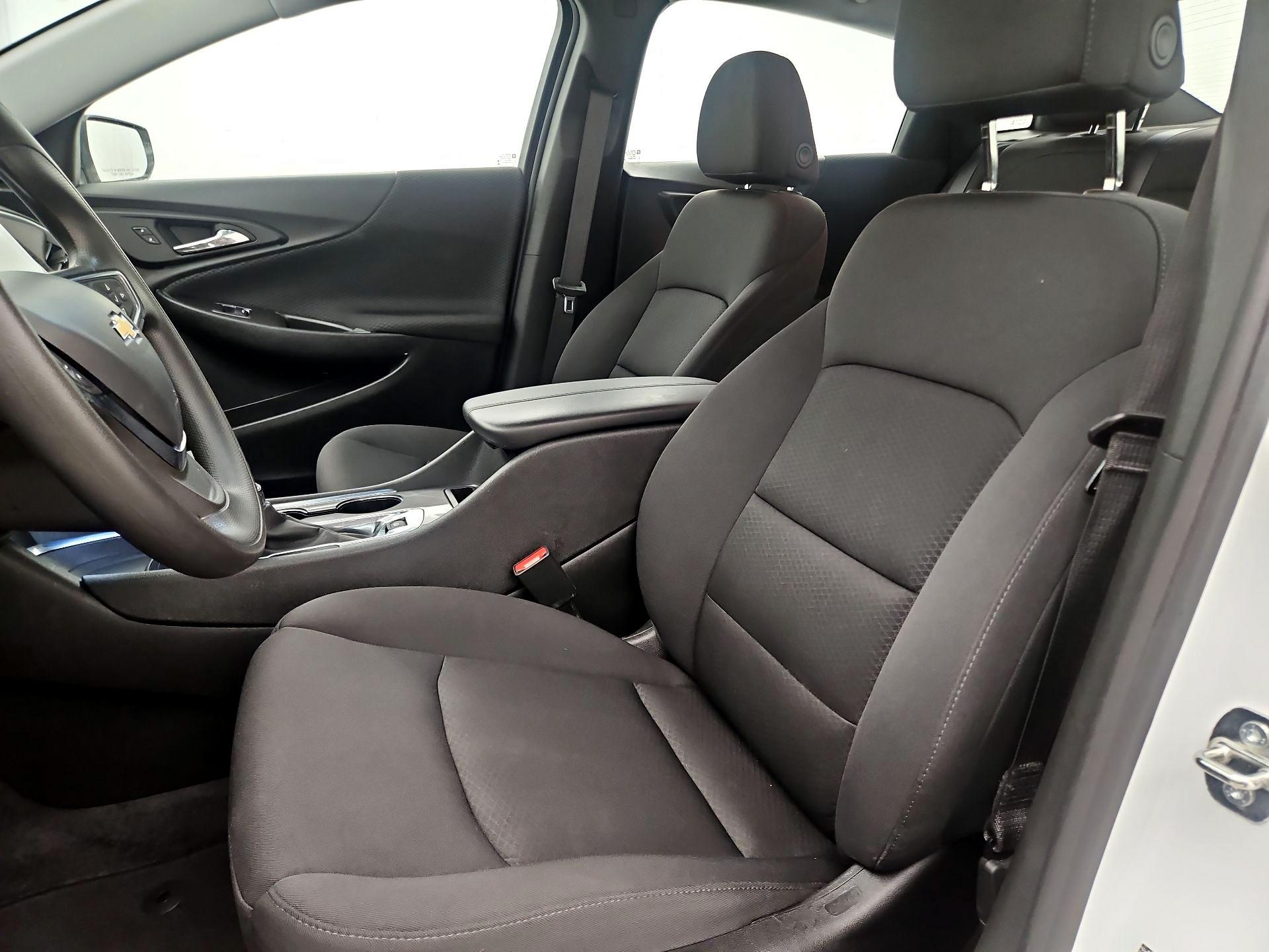Thumbnail: 2023 Chevrolet Malibu - 11