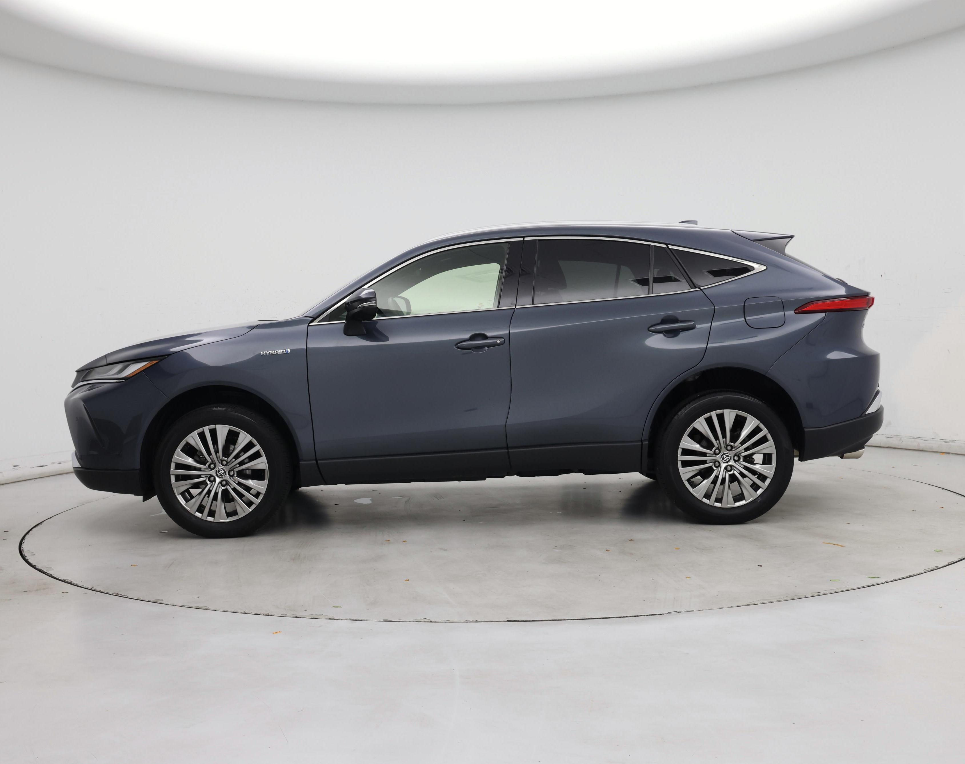 Thumbnail: 2021 Toyota Venza - 3