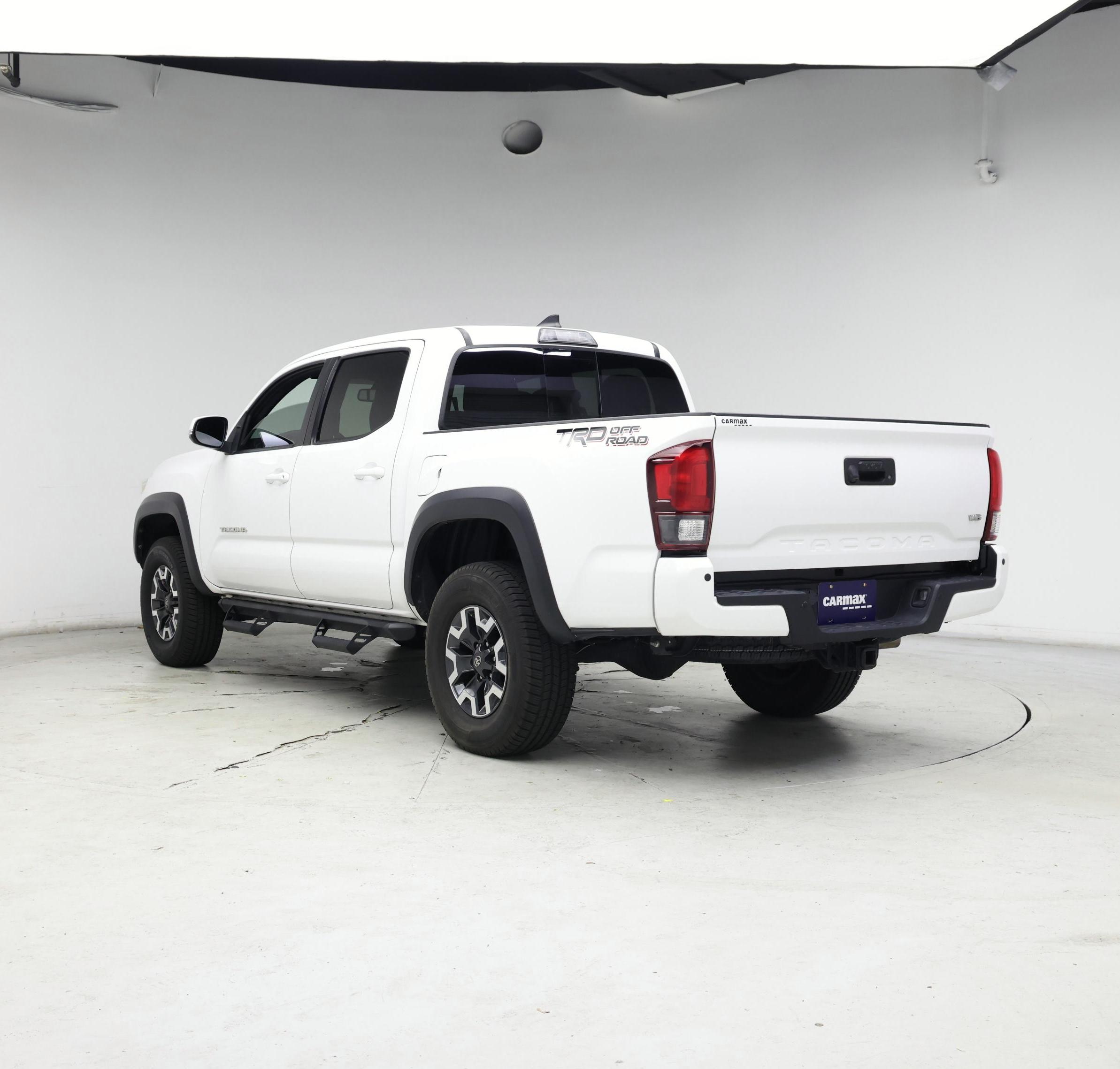 Thumbnail: 2019 Toyota Tacoma - 2