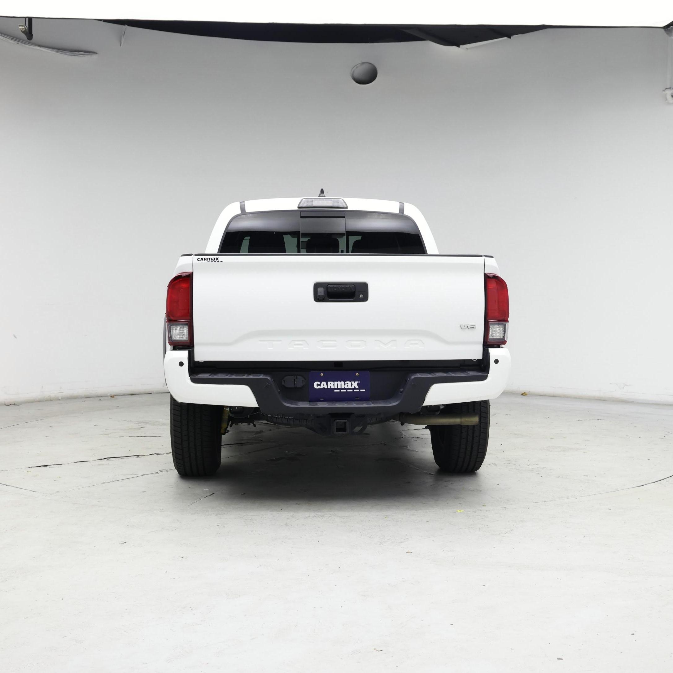 Thumbnail: 2019 Toyota Tacoma - 6